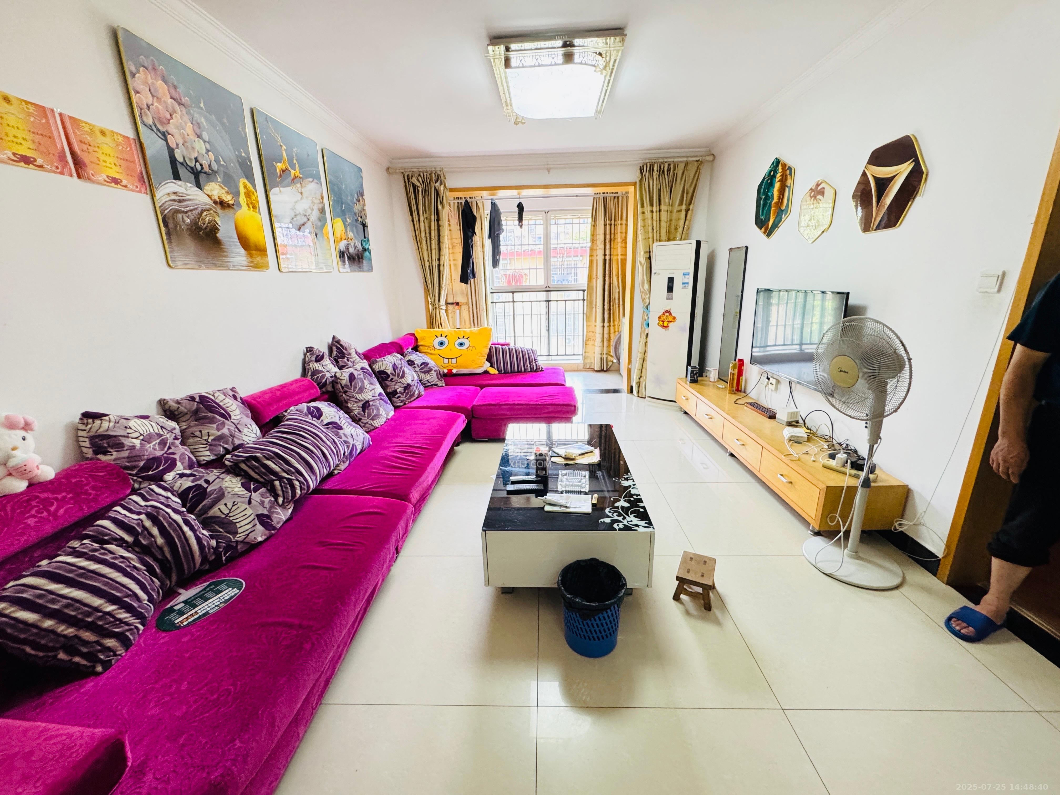 金碧文华 3室2厅1卫 1900.0元/月 金碧文华 3室2厅1卫 1900.0元/月室内图