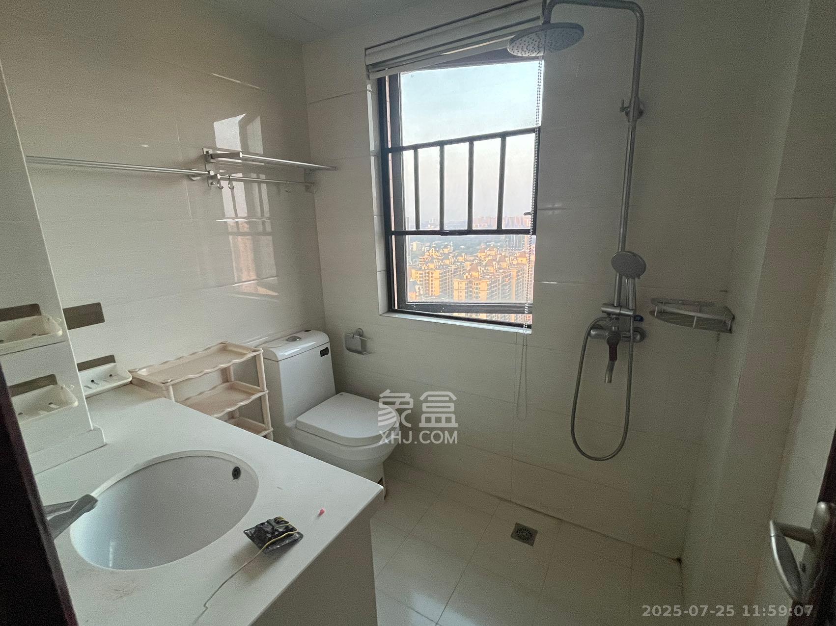 润和之悦（金泽园）  4室2厅2卫    2100.0元/月室内图