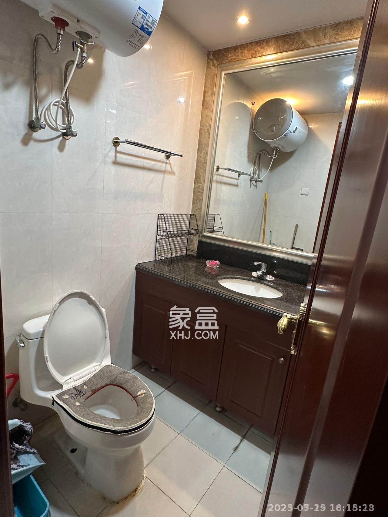 恒大华府  1室1厅1卫    1300.0元/月 恒大华府  1室1厅1卫    1300.0元/月室内图