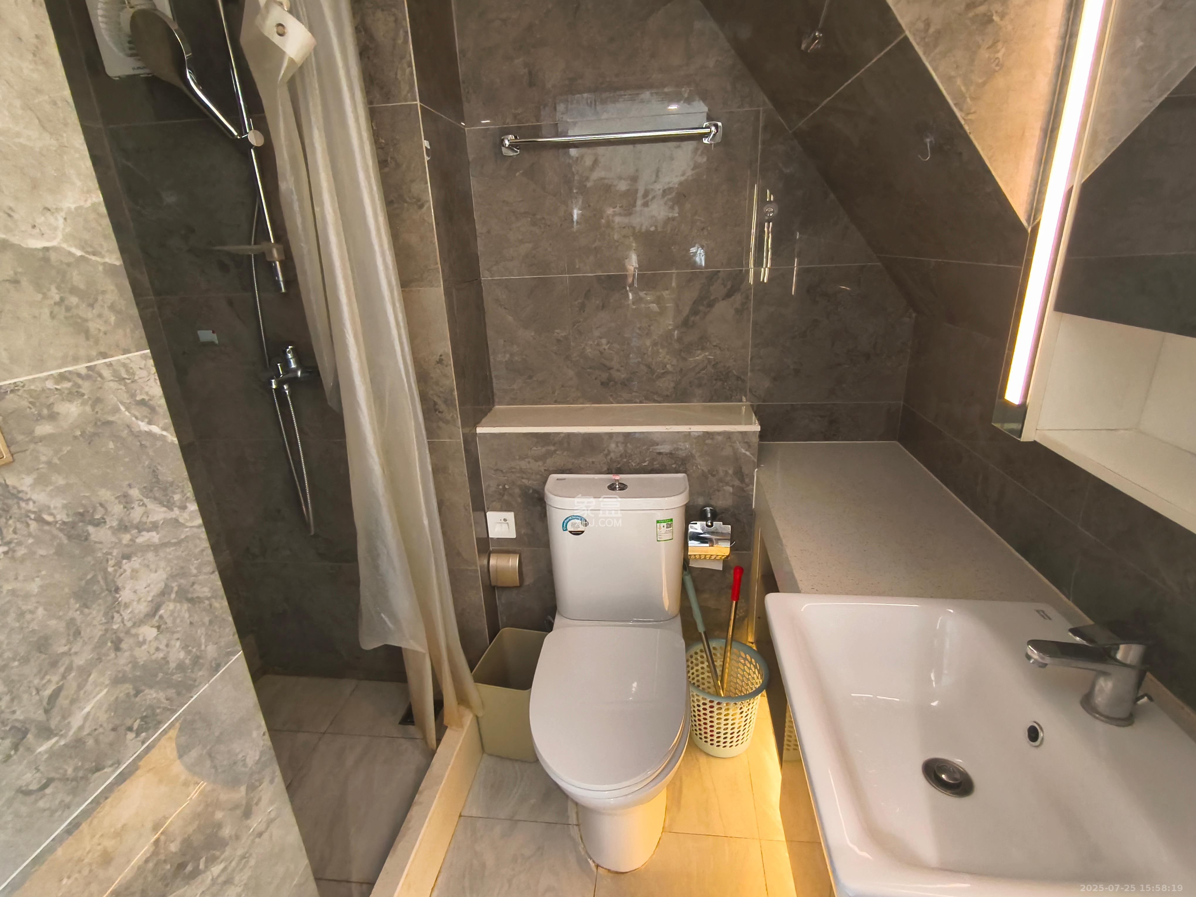 华远华时代 2室1厅1卫 3380.0元/月 华远华时代 2室1厅1卫 3380.0元/月室内图