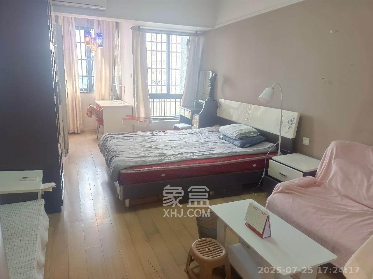 万科金色家园  1室1厅1卫   1300.00元/月
