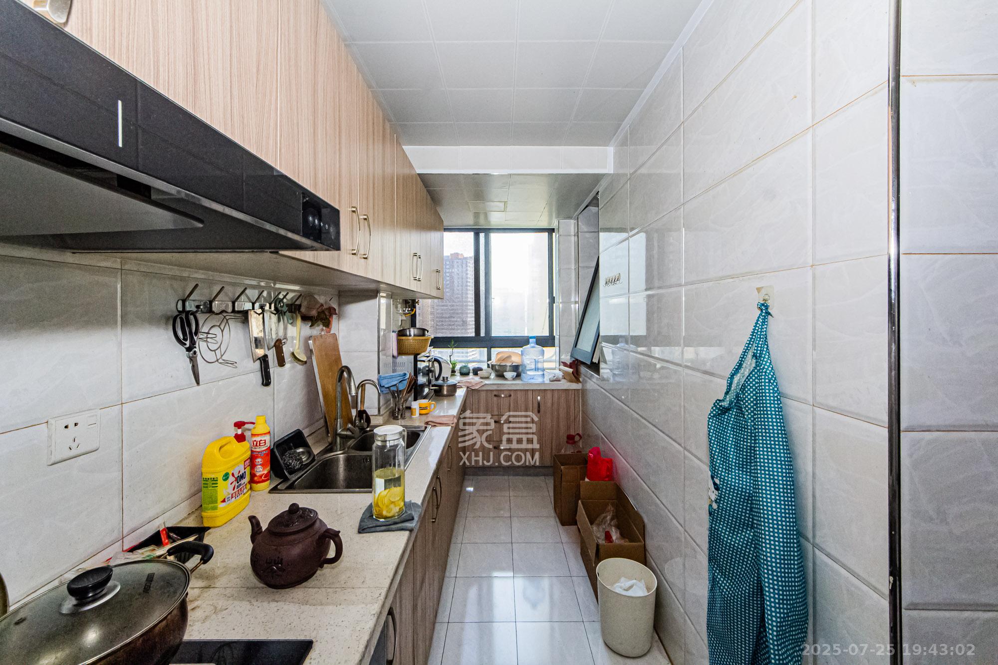 北辰三角洲D2区  3室2厅1卫    135.0万 北辰三角洲D2区  3室2厅1卫    135.0万厨房