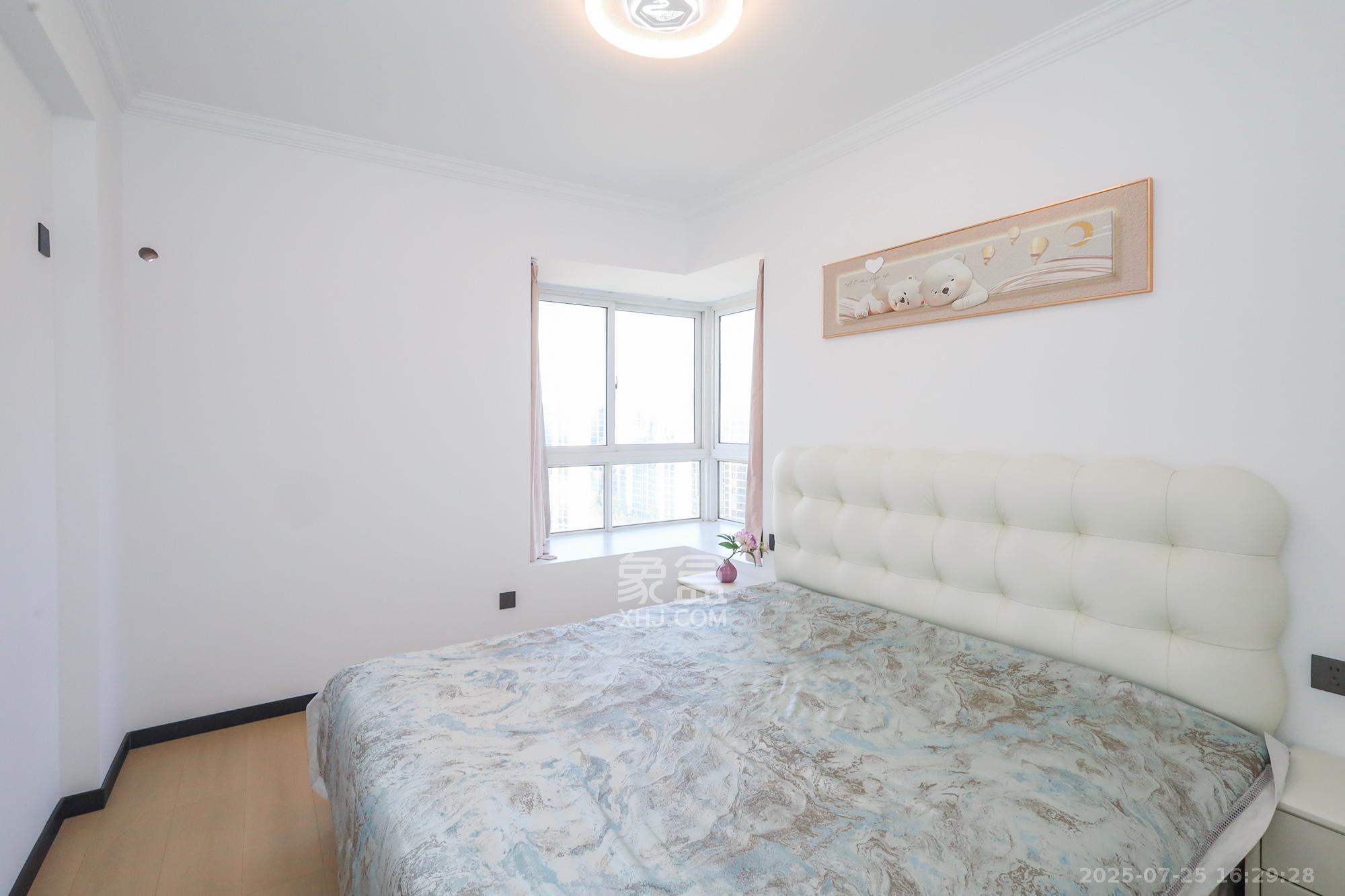 谷山乐园三期  3室2厅1卫    59.8万 谷山乐园三期  3室2厅1卫    59.8万卧室