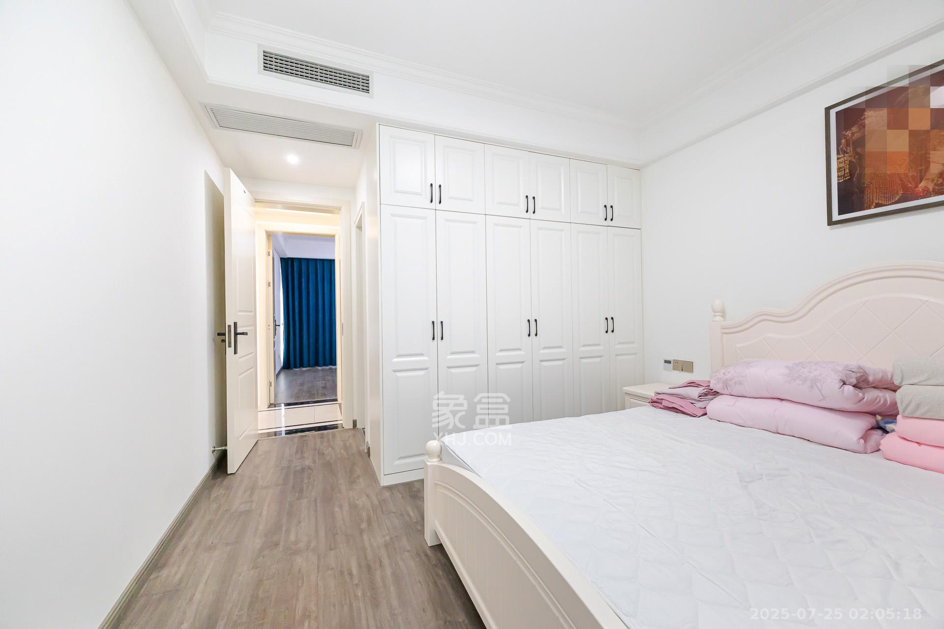 盛腾学林西岸  4室2厅2卫    125.0万 盛腾学林西岸  4室2厅2卫    125.0万卧室