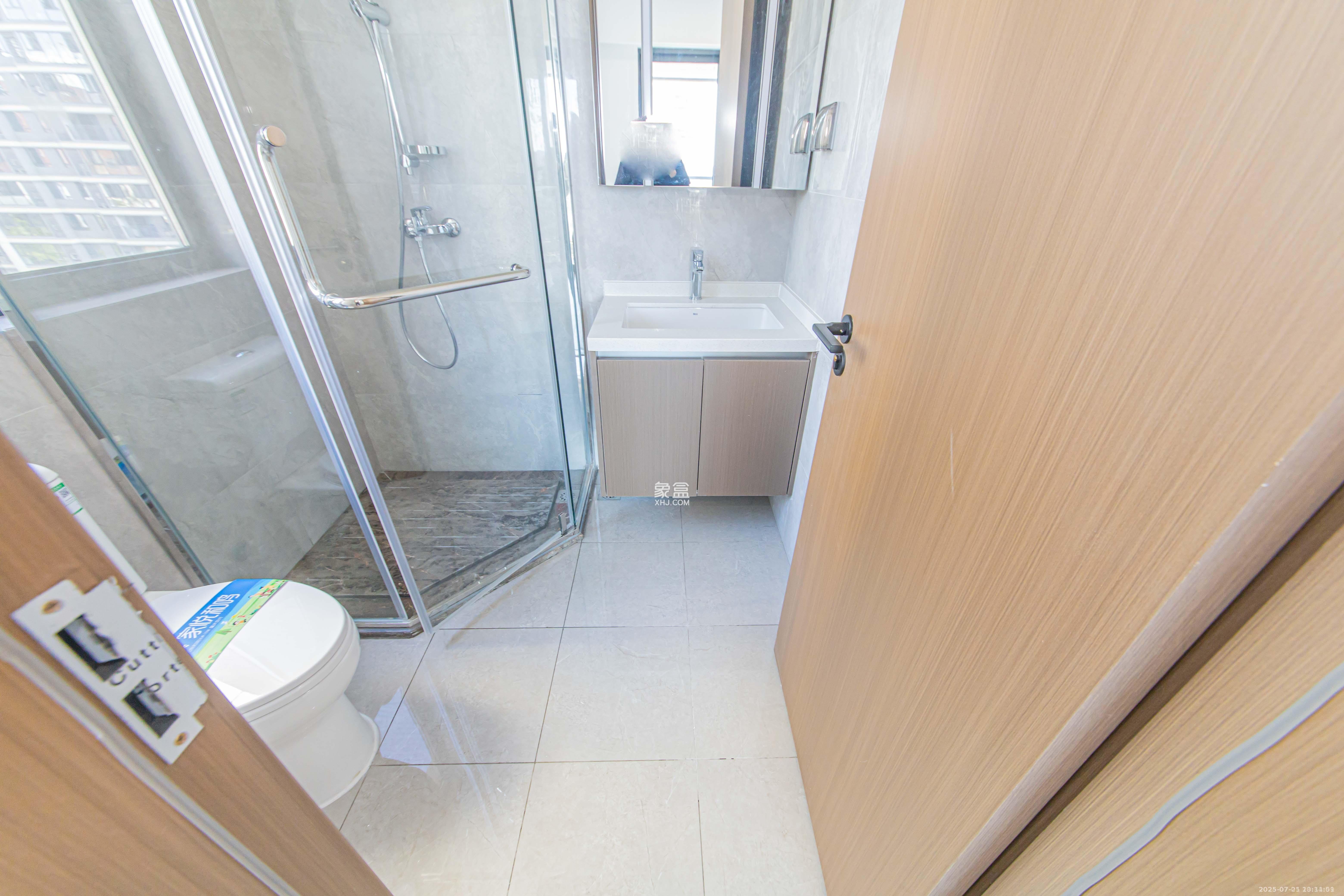 江悦和鸣  4室2厅2卫    6800.0元/月 江悦和鸣  4室2厅2卫    6800.0元/月室内图