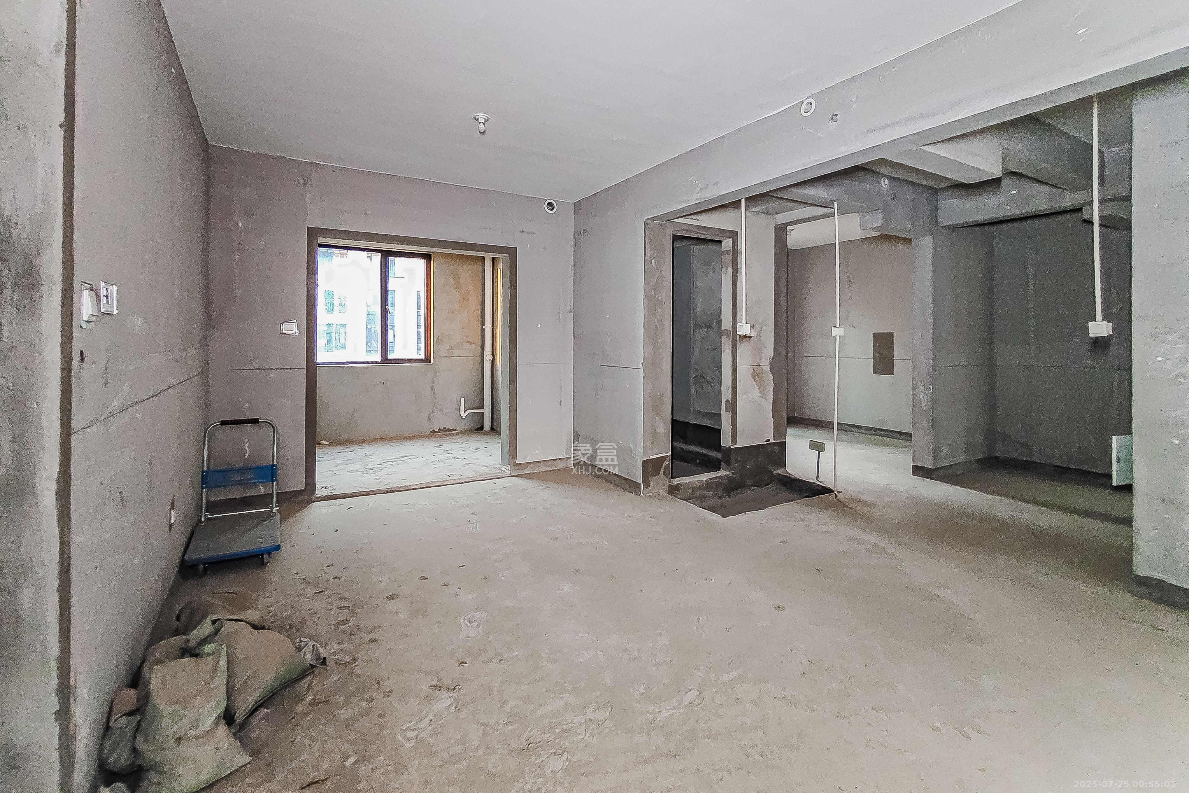 建发央玺（建发泱玺雅苑）  4室2厅2卫   358.00万