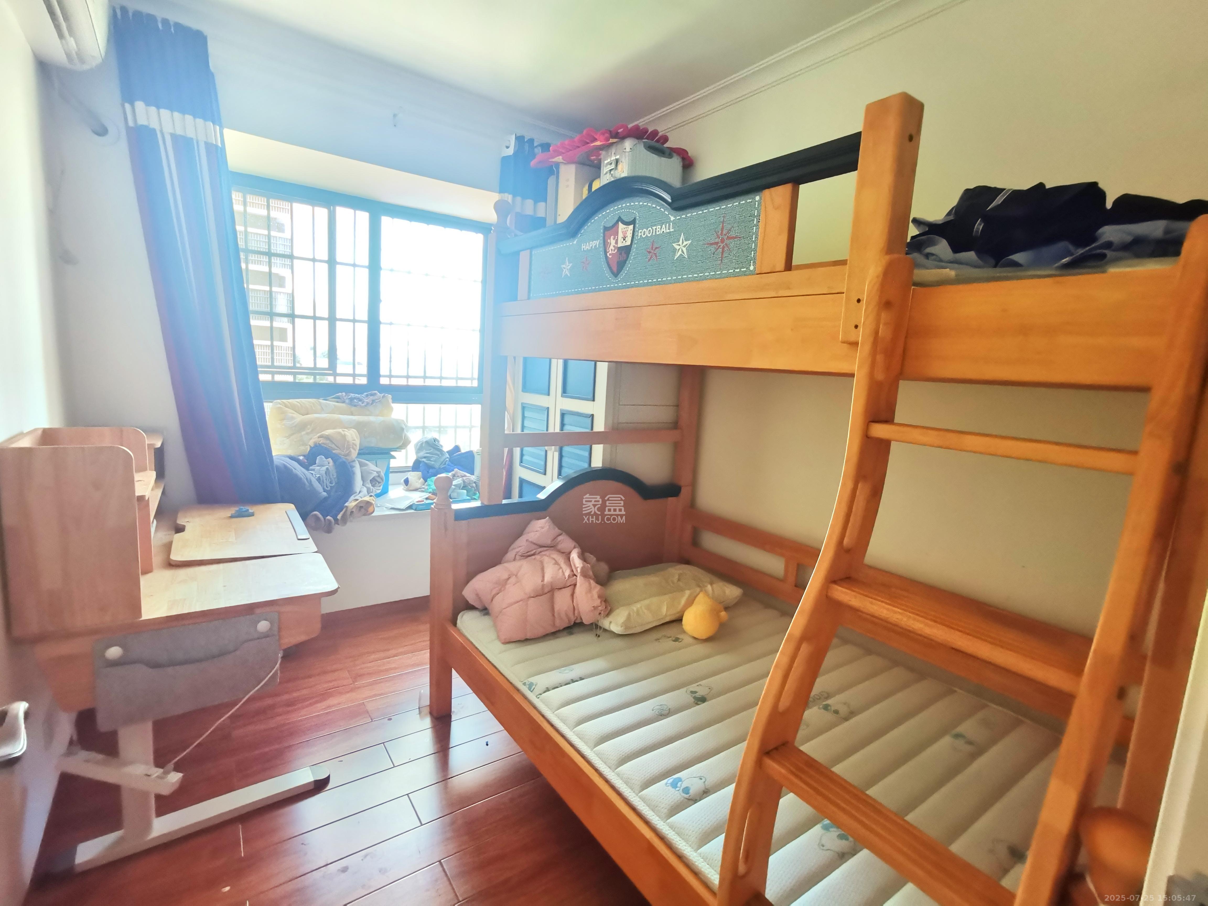 丰源国际  3室2厅2卫    1900.0元/月室内图