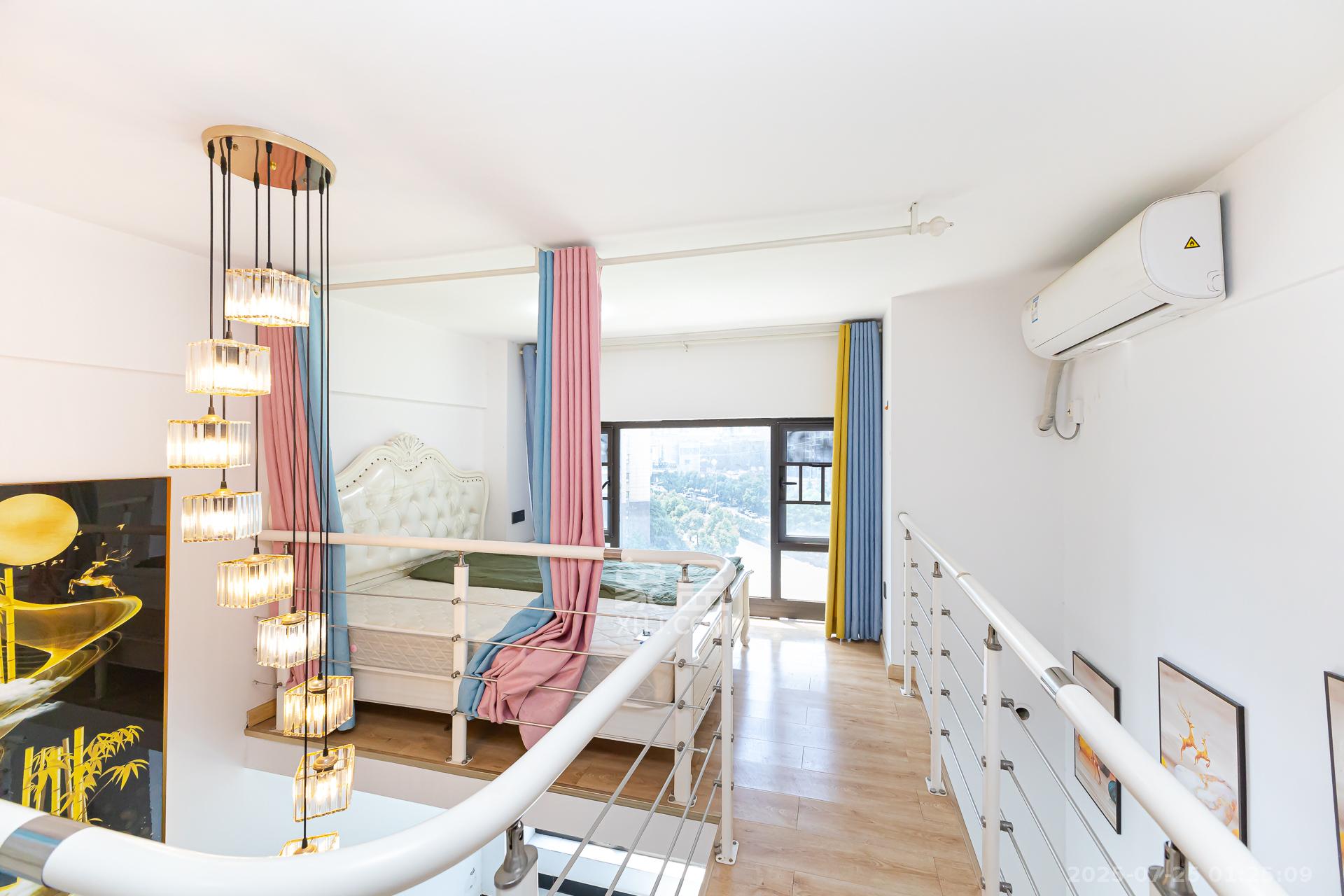 润和滨江府 2室2厅1卫 32.0万 润和滨江府 2室2厅1卫 32.0万卧室