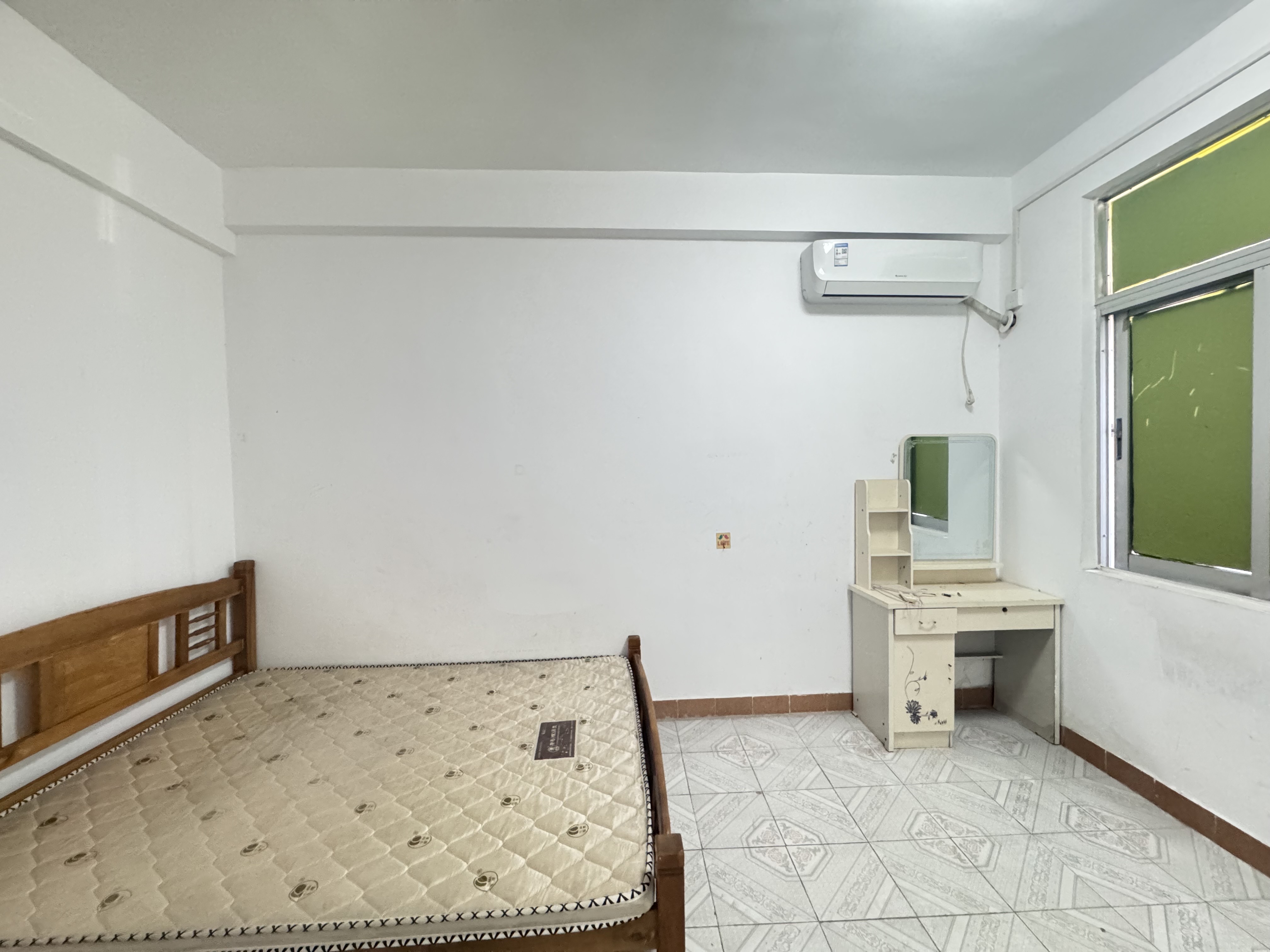 鹏达公寓 3室2厅2卫 1800.0元/月 鹏达公寓 3室2厅2卫 1800.0元/月室内图