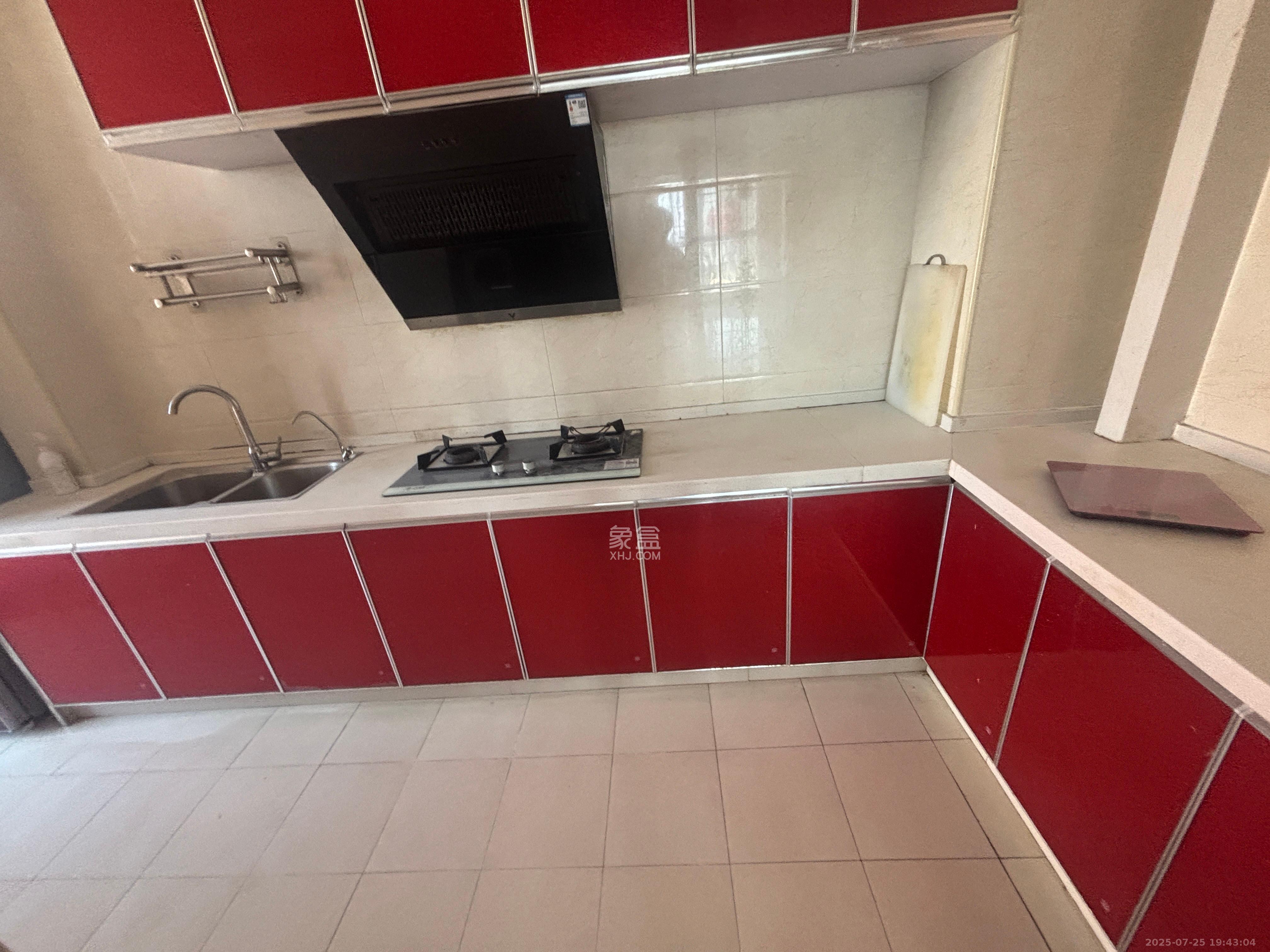 湘楚华庭 2室2厅1卫 2200.0元/月 湘楚华庭 2室2厅1卫 2200.0元/月室内图