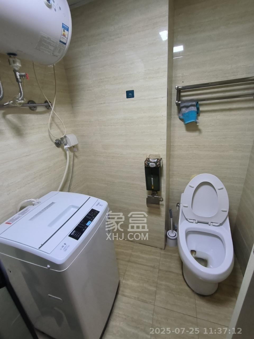 万芙锦城  1室1厅1卫   1900.00元/月室内图