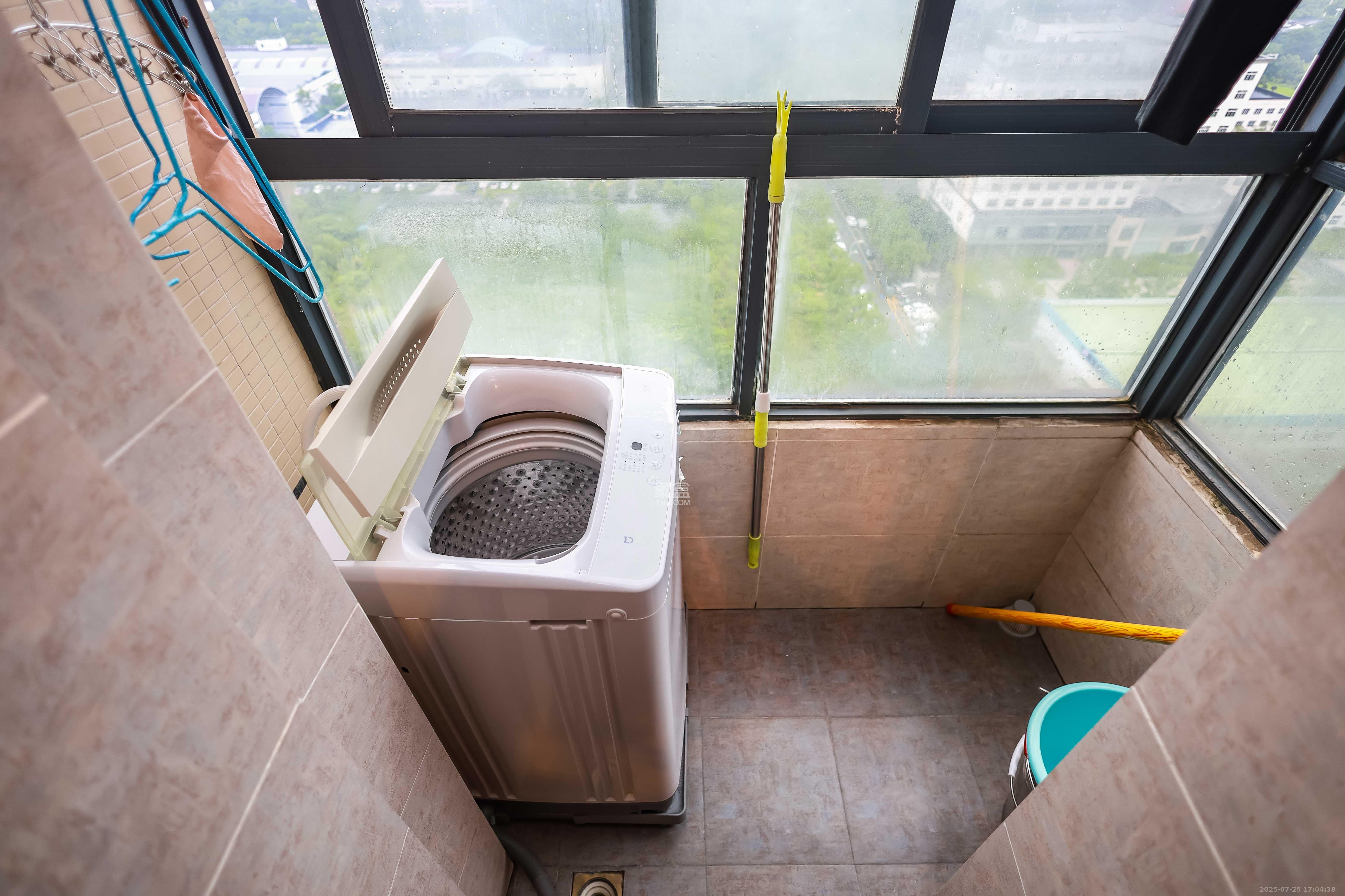 长房时代城  3室2厅1卫    2800.0元/月室内图