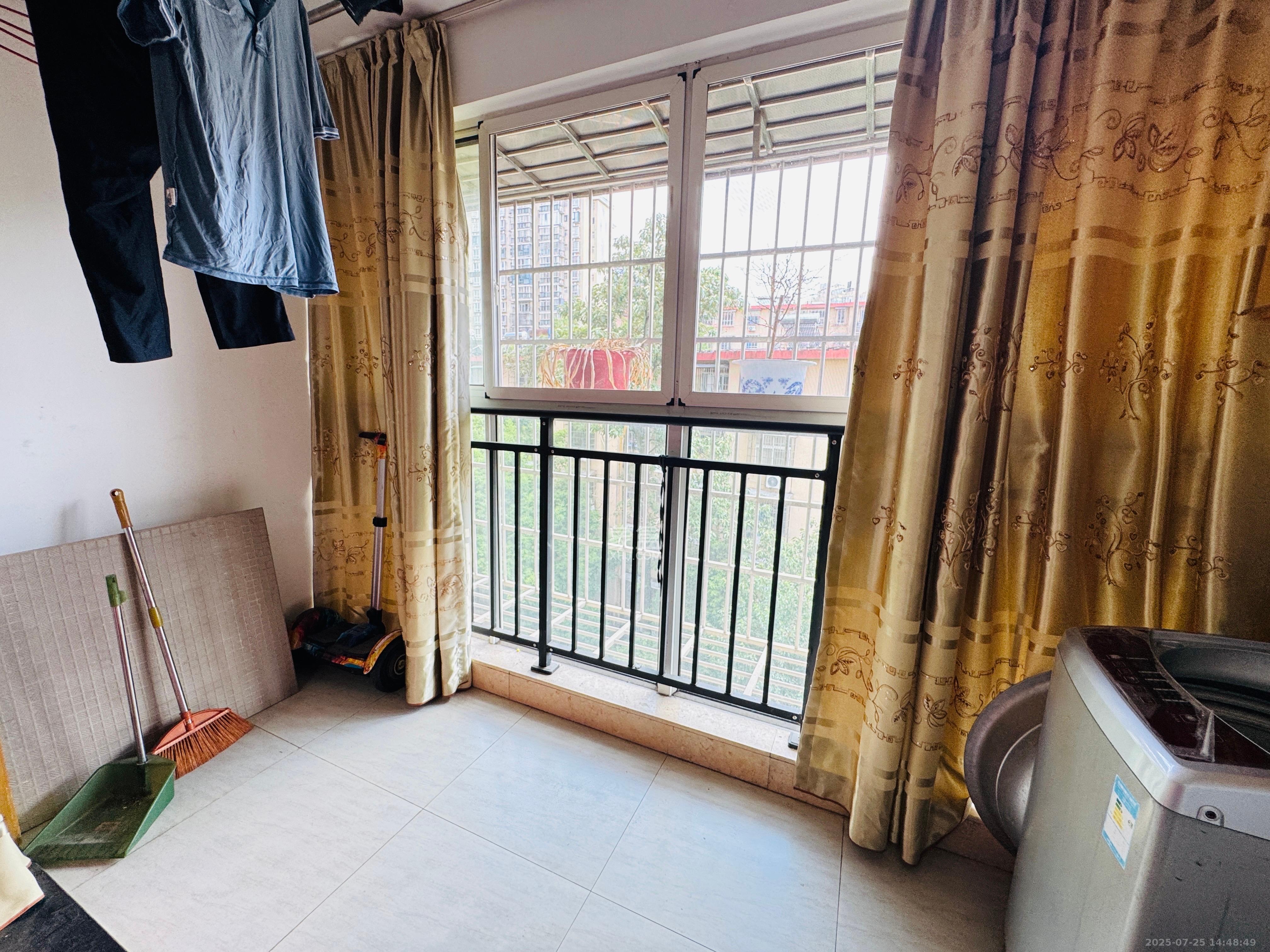 金碧文华 3室2厅1卫 1900.0元/月 金碧文华 3室2厅1卫 1900.0元/月室内图