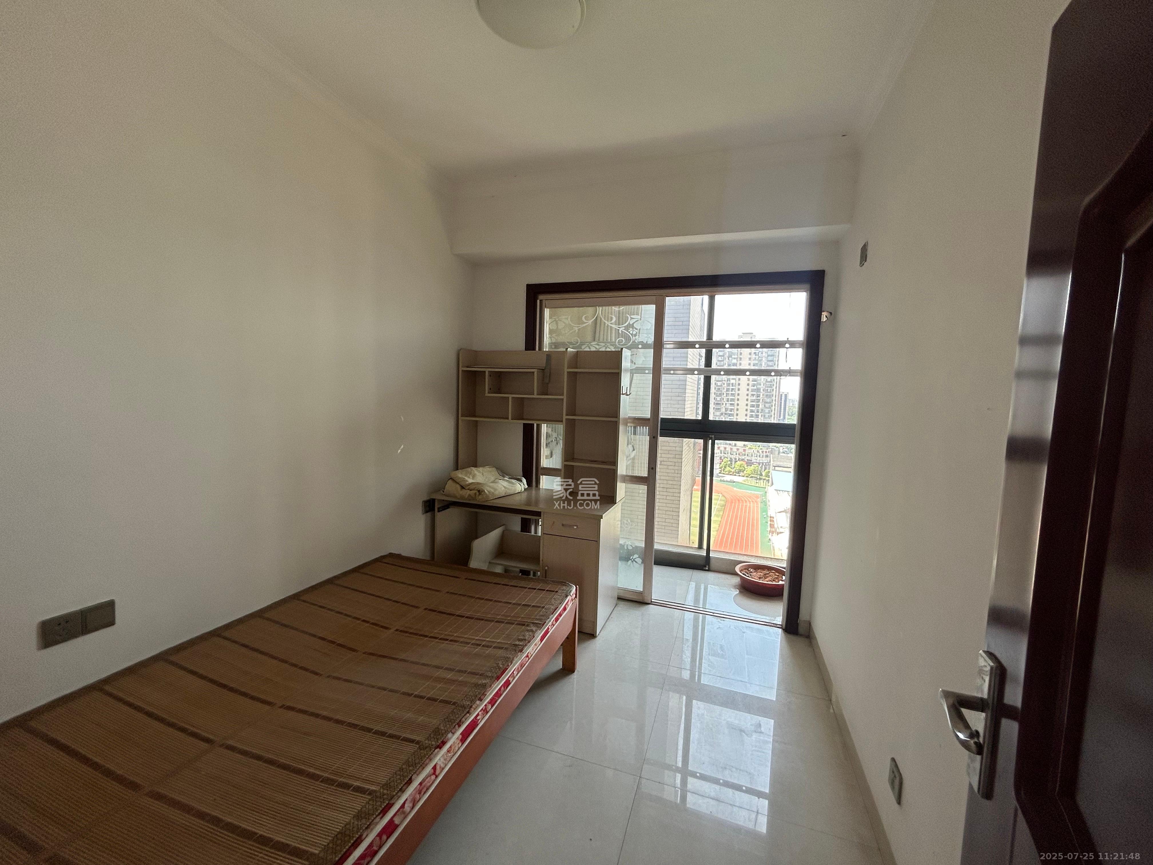 鑫远熙山 4室2厅2卫 2900.0元/月 鑫远熙山 4室2厅2卫 2900.0元/月室内图