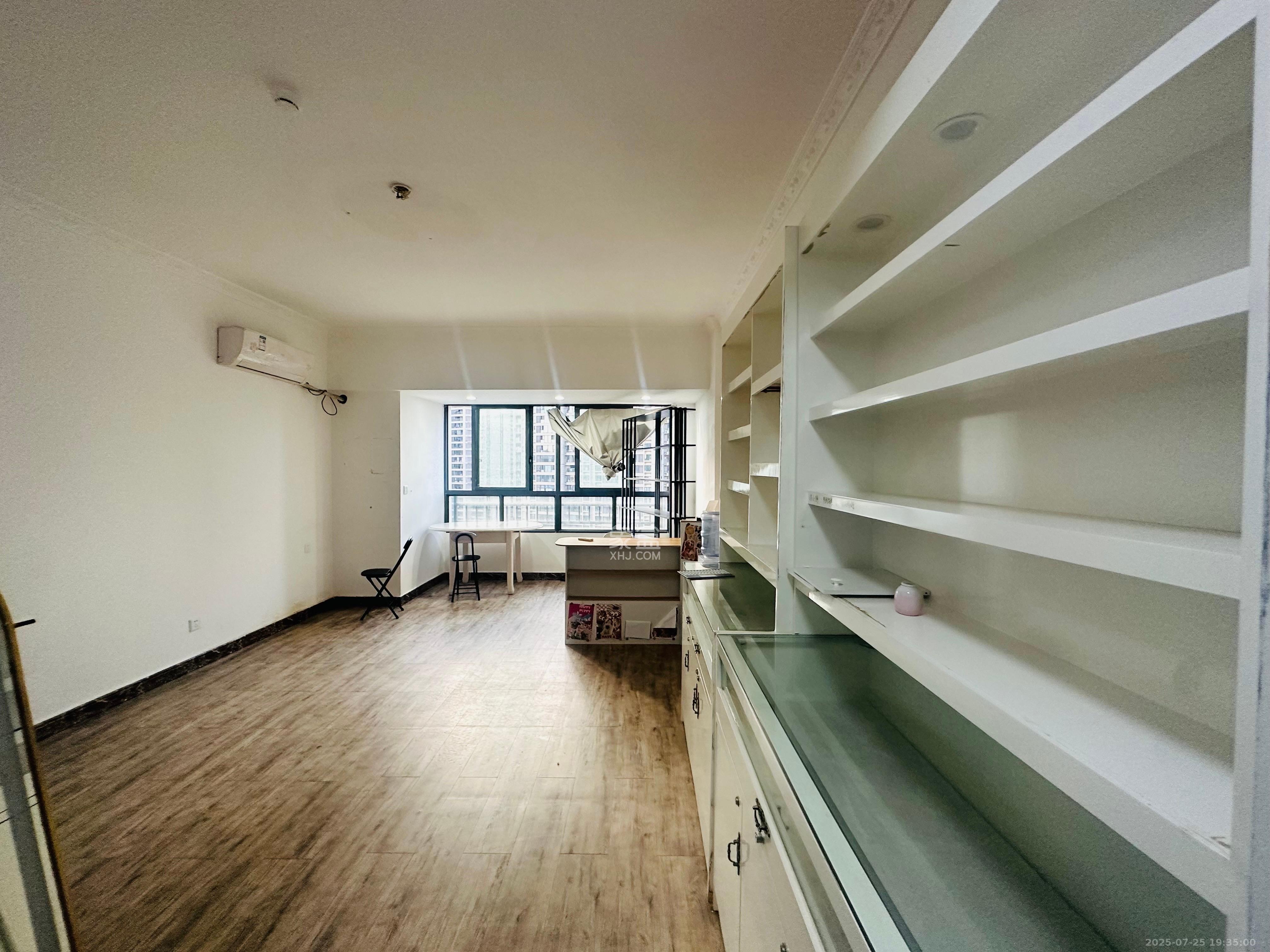 当代滨江MOMA 1室1厅1卫 3200.0元/月 当代滨江MOMA 1室1厅1卫 3200.0元/月室内图