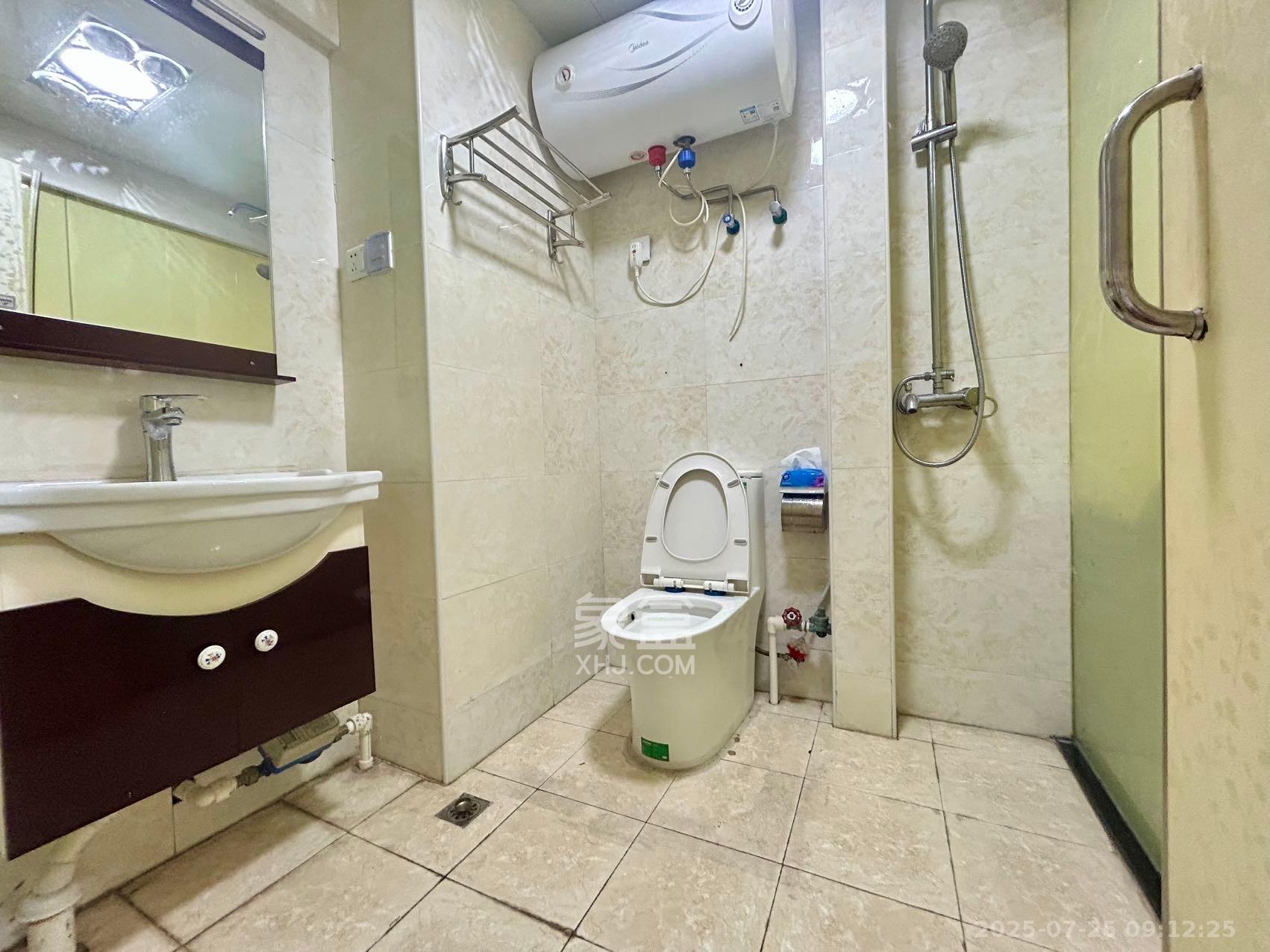 兰卡威国际  1室1厅1卫    1700.0元/月室内图