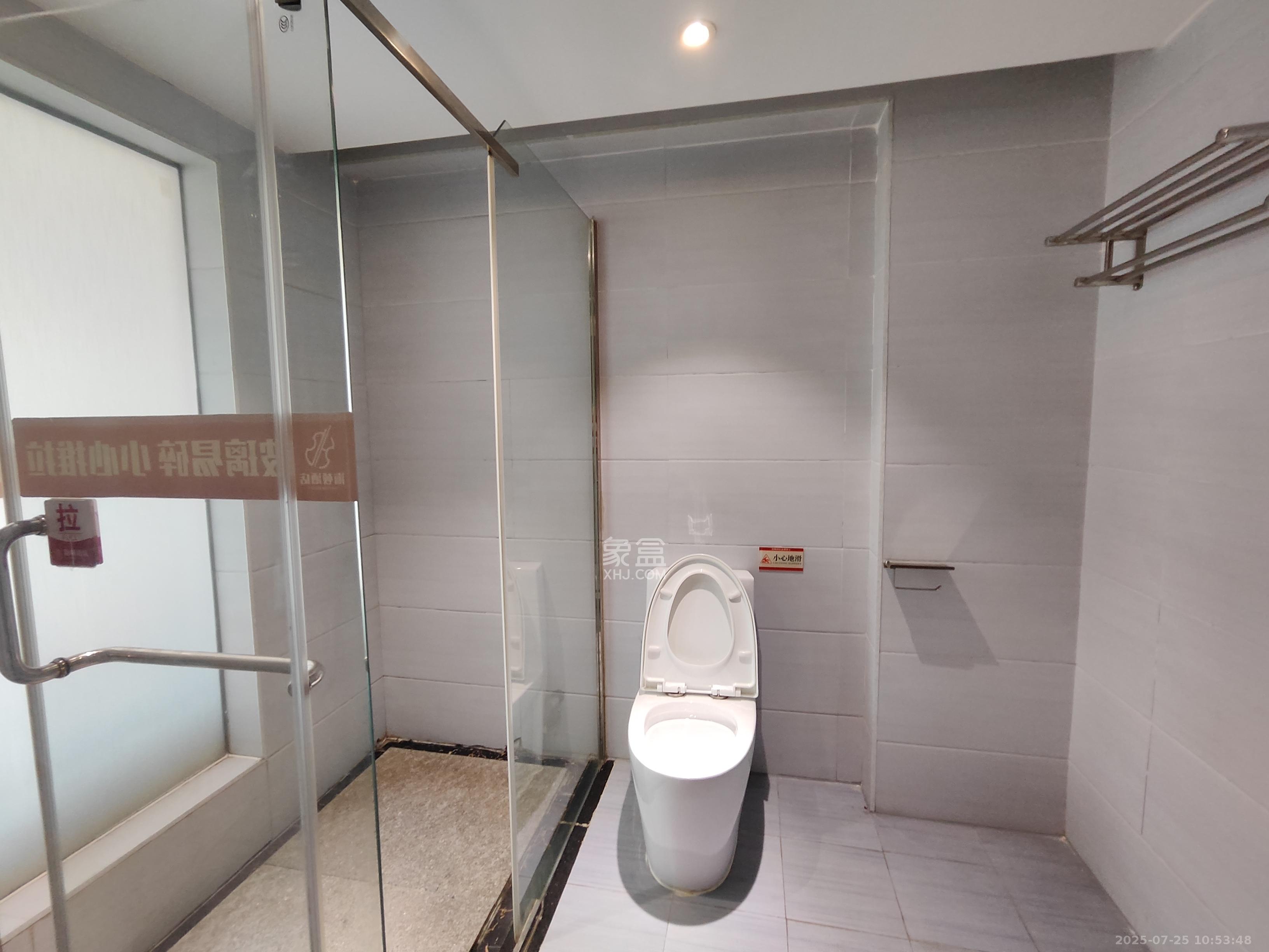 五矿紫湖香醍 1室1厅1卫 900.0元/月 五矿紫湖香醍 1室1厅1卫 900.0元/月室内图