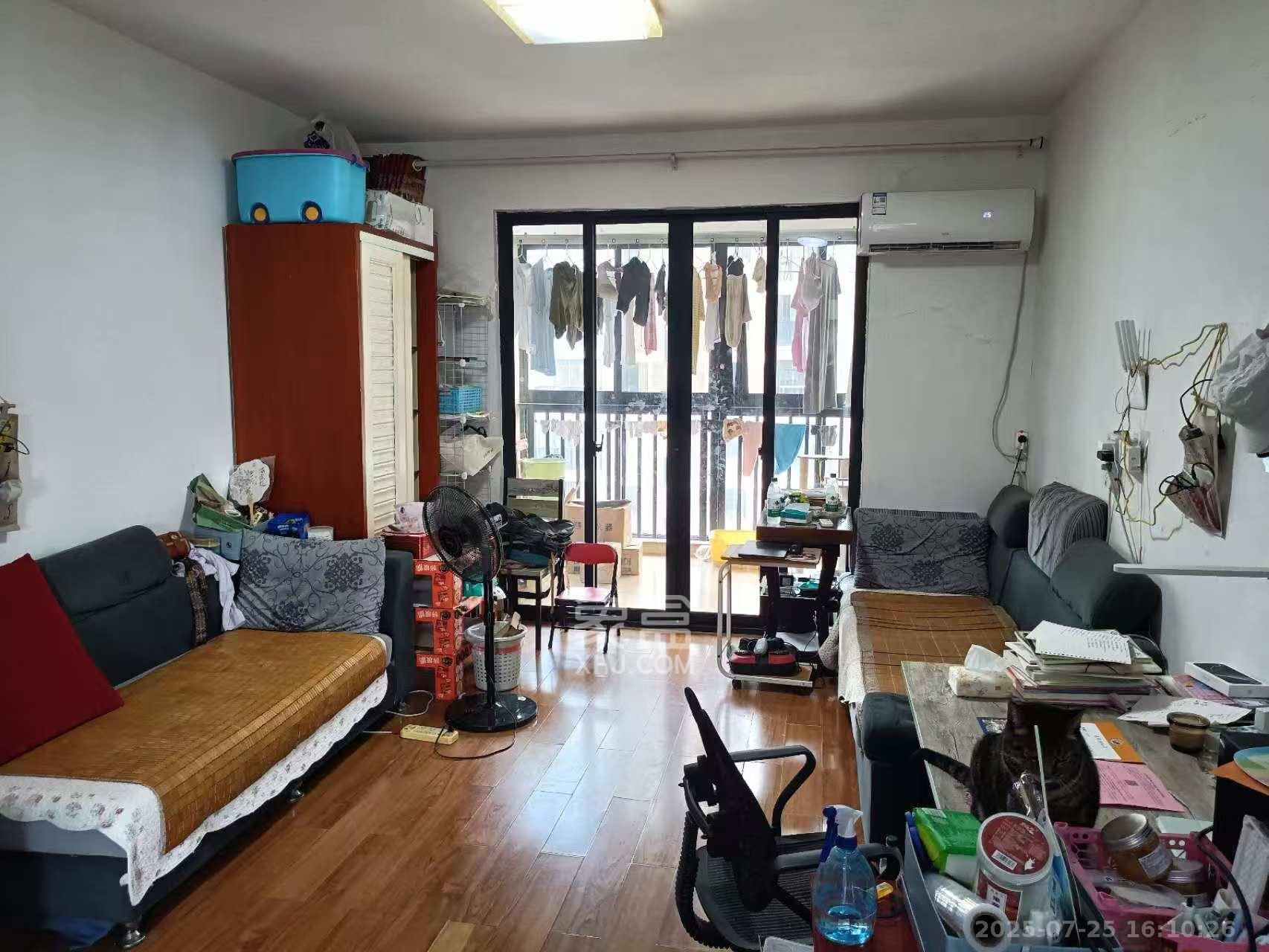 三江花中城  2室2厅1卫    2500.0元/月室内图