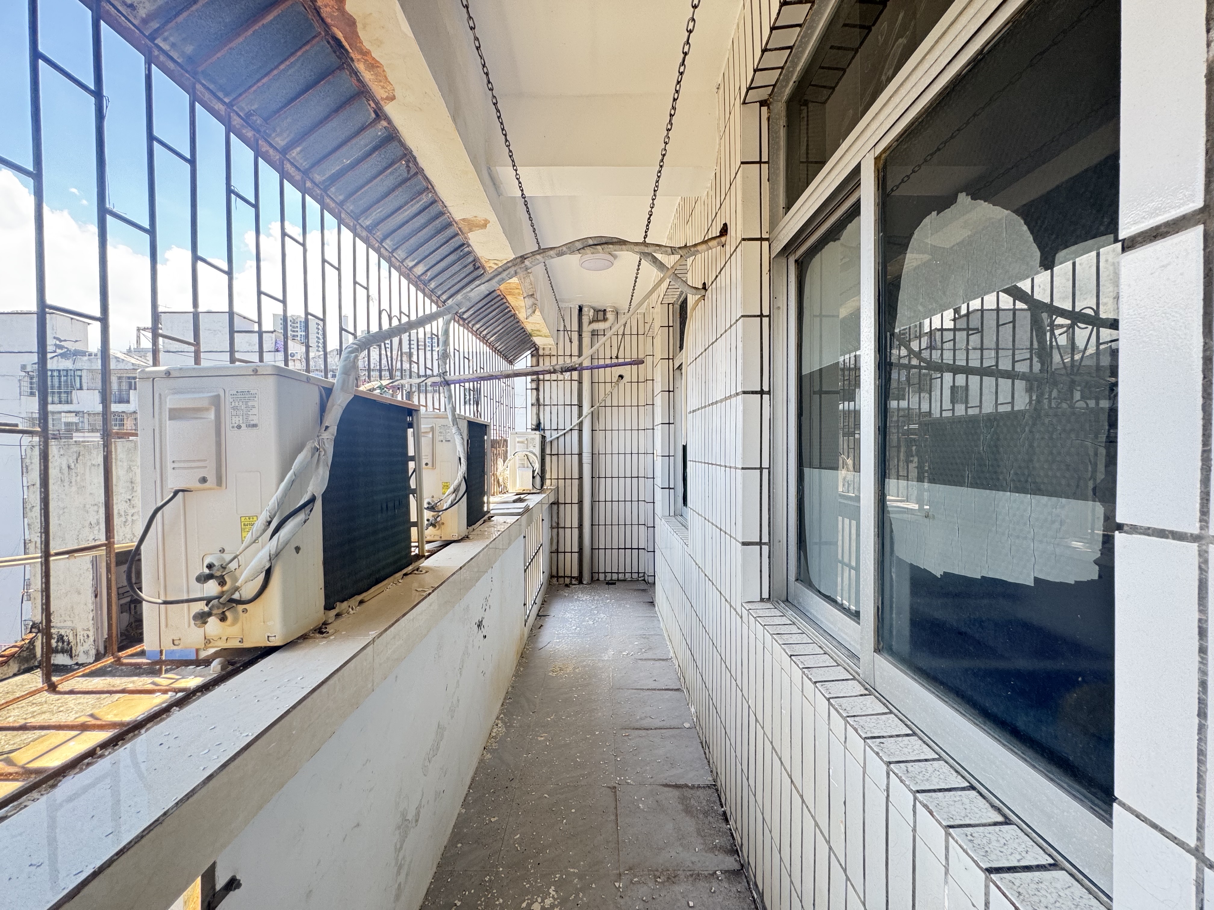 鹏达公寓 3室2厅2卫 1800.0元/月 鹏达公寓 3室2厅2卫 1800.0元/月室内图