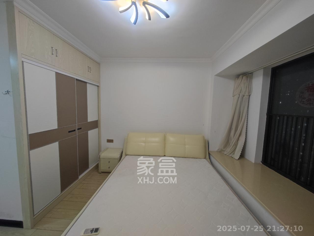 华润凤凰城三期 3室2厅1卫 2300.0元/月 华润凤凰城三期 3室2厅1卫 2300.0元/月室内图