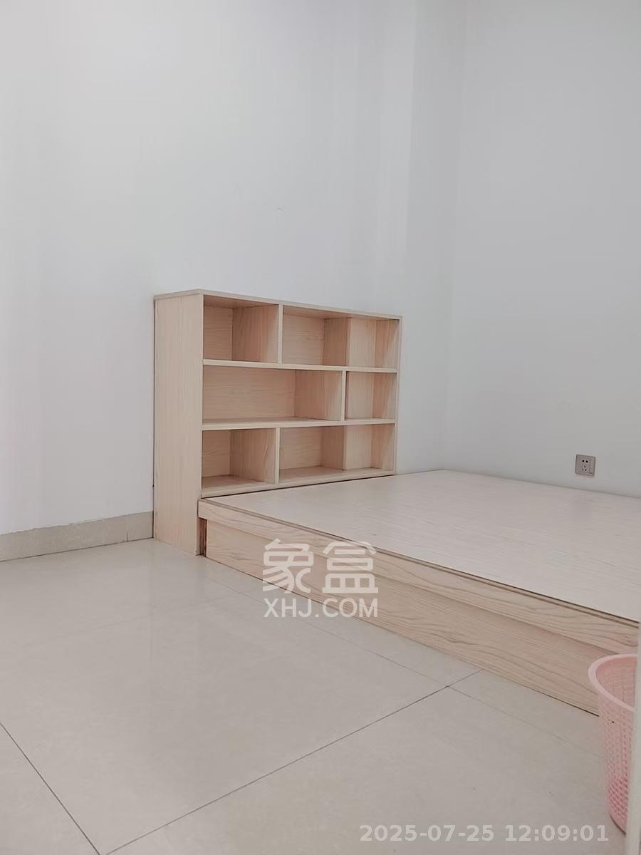 勤诚达新界  1室1厅1卫   1600.00元/月室内图