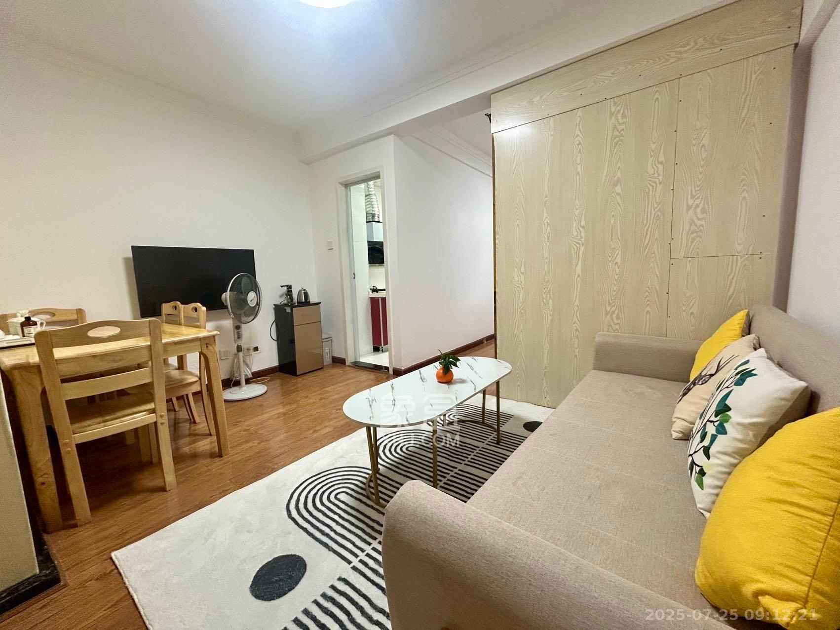 兰卡威国际 1室1厅1卫 1700.0元/月 兰卡威国际 1室1厅1卫 1700.0元/月室内图