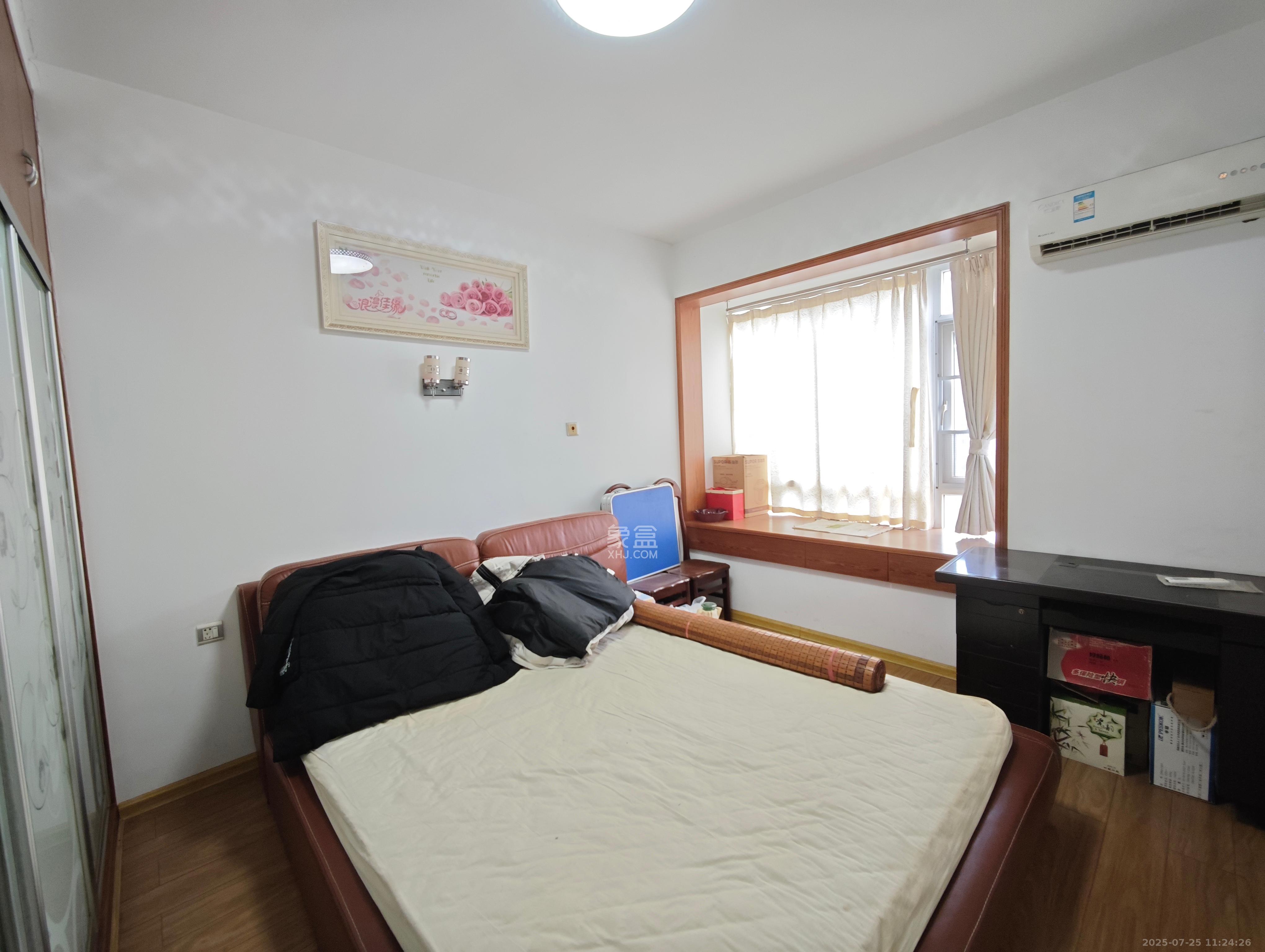 泊爱蓝湾 2室2厅1卫 2200.0元/月 泊爱蓝湾 2室2厅1卫 2200.0元/月室内图