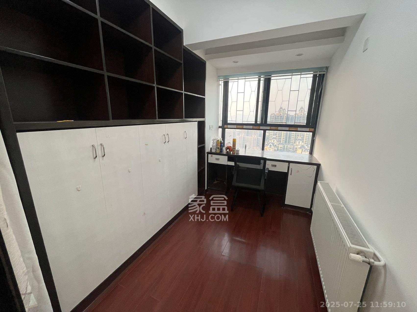 润和之悦（金泽园）  4室2厅2卫    2100.0元/月室内图