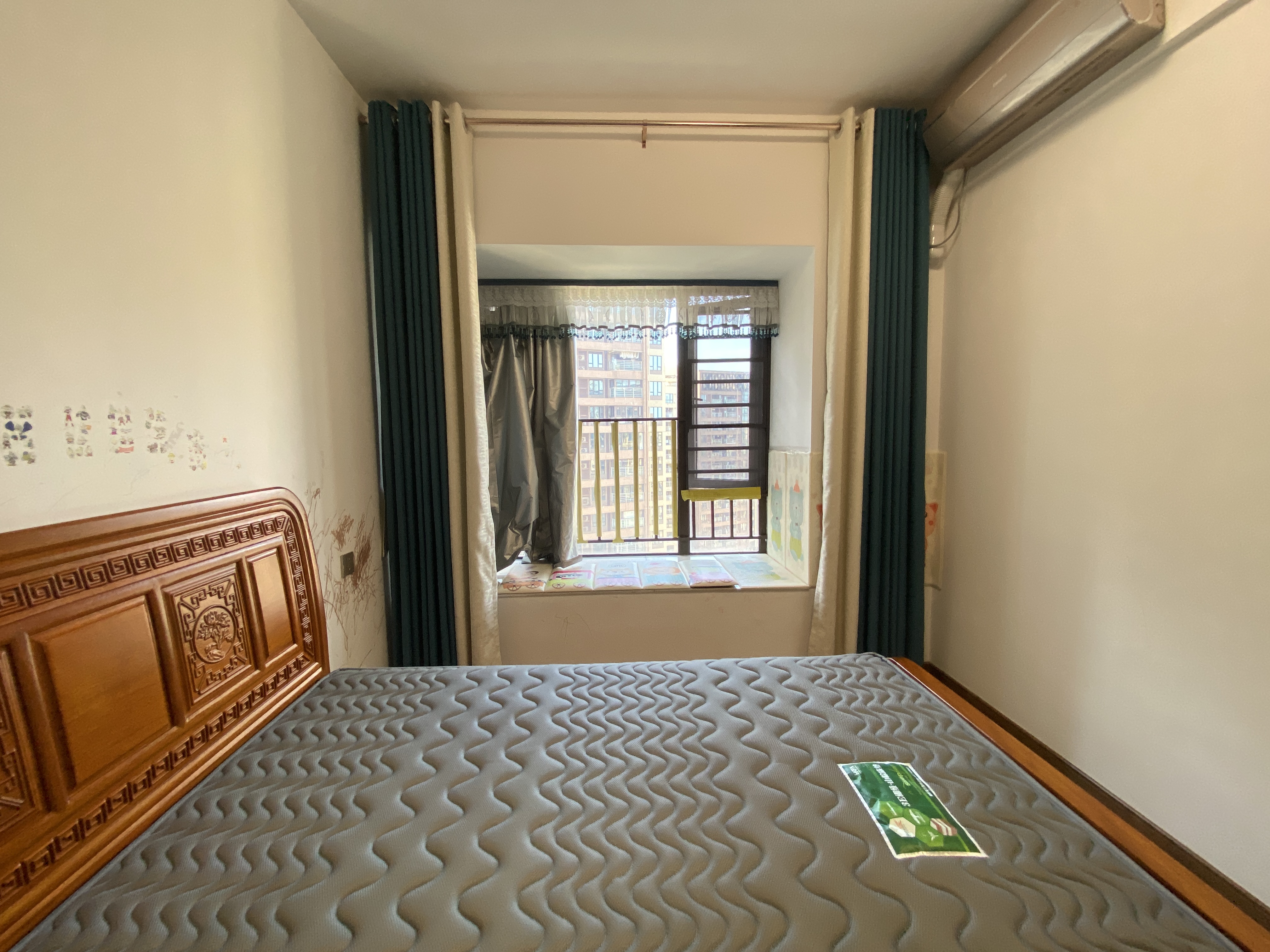 滨江海岸三期 3室2厅2卫 4200.0元/月 滨江海岸三期 3室2厅2卫 4200.0元/月室内图