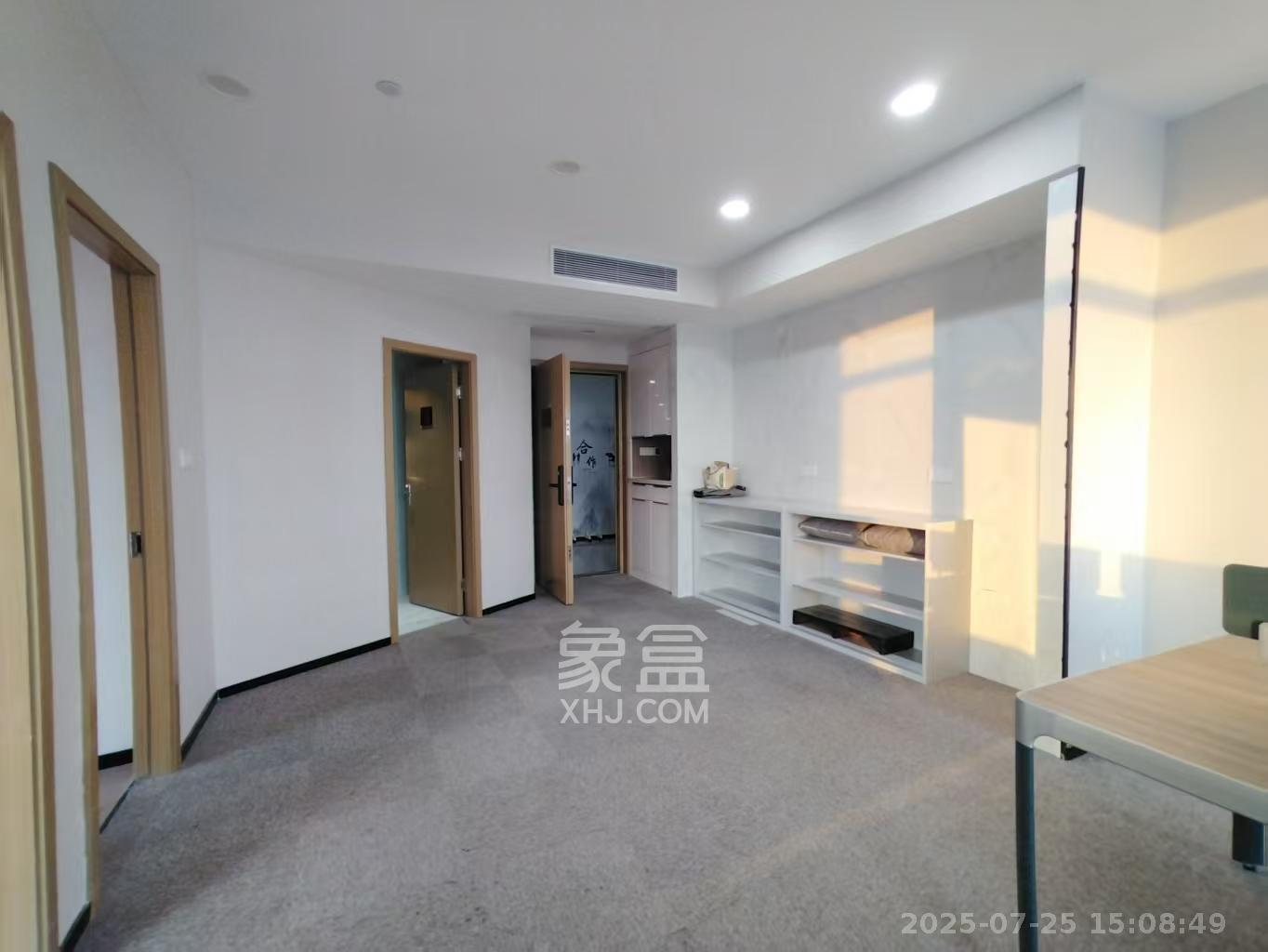 世茂铂曼 3室1厅1卫 4500.0元/月 世茂铂曼 3室1厅1卫 4500.0元/月室内图