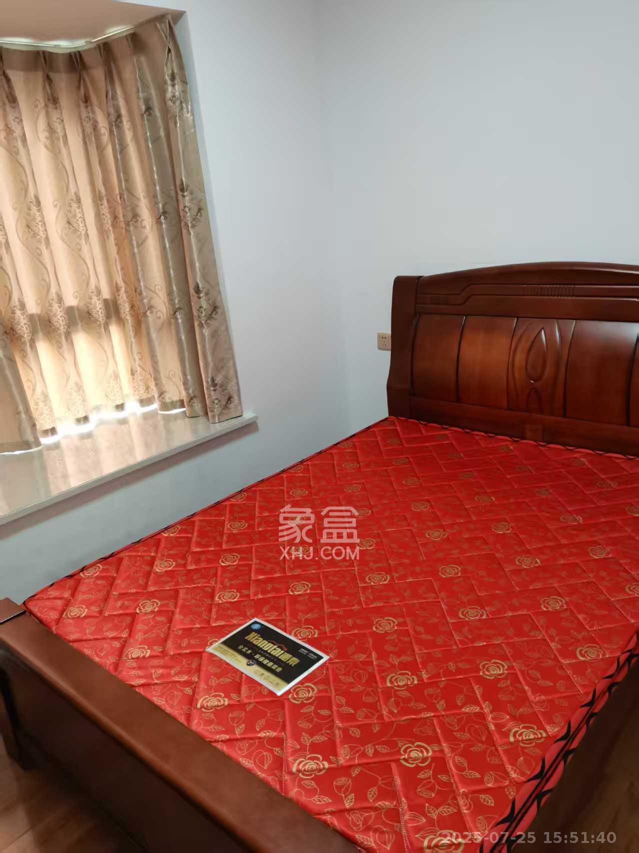 青春里小区 2室2厅1卫 1380.0元/月 青春里小区 2室2厅1卫 1380.0元/月室内图