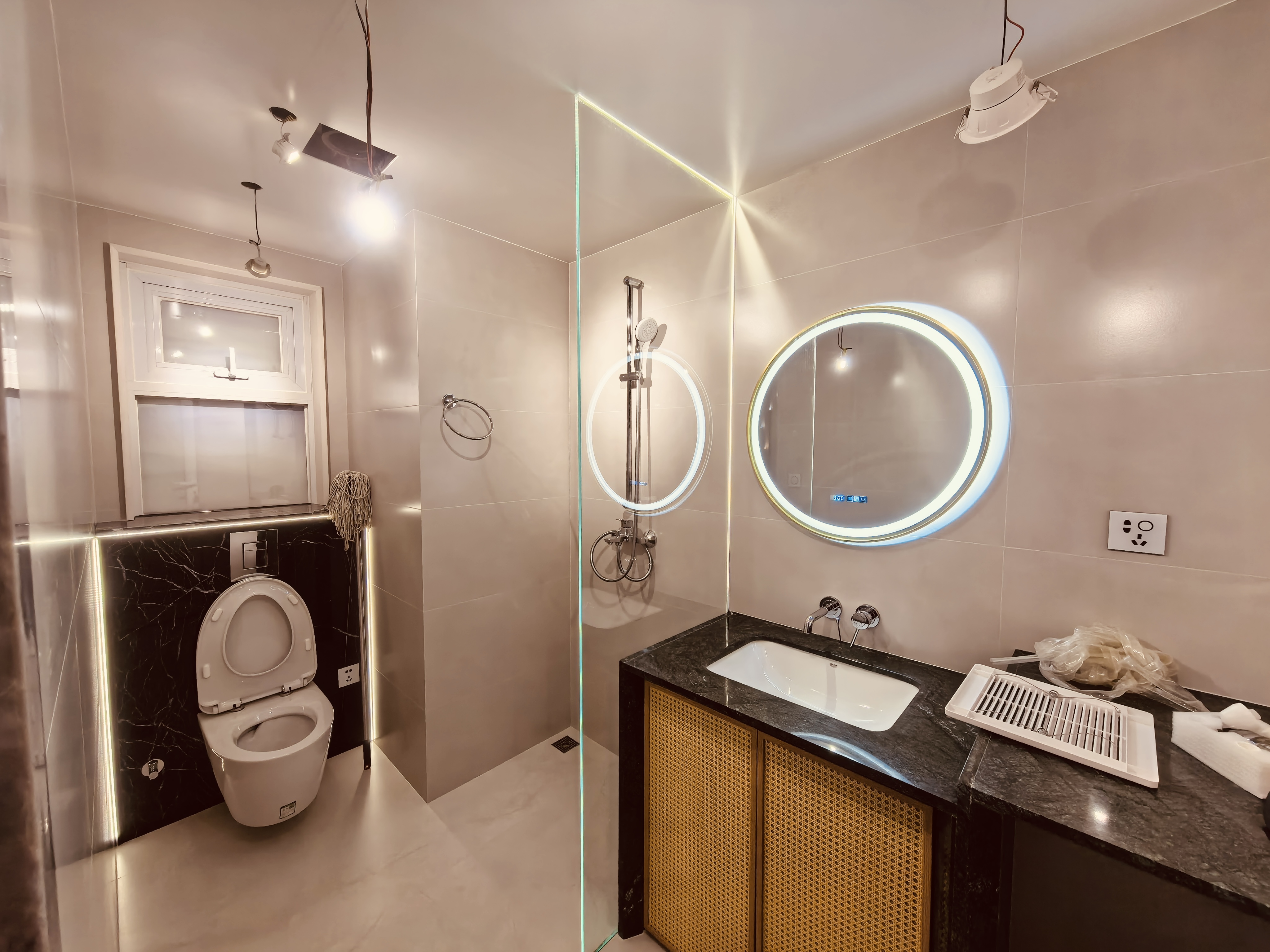 绿地领海广场 4室1厅1卫 15000.0元/月 绿地领海广场 4室1厅1卫 15000.0元/月室内图