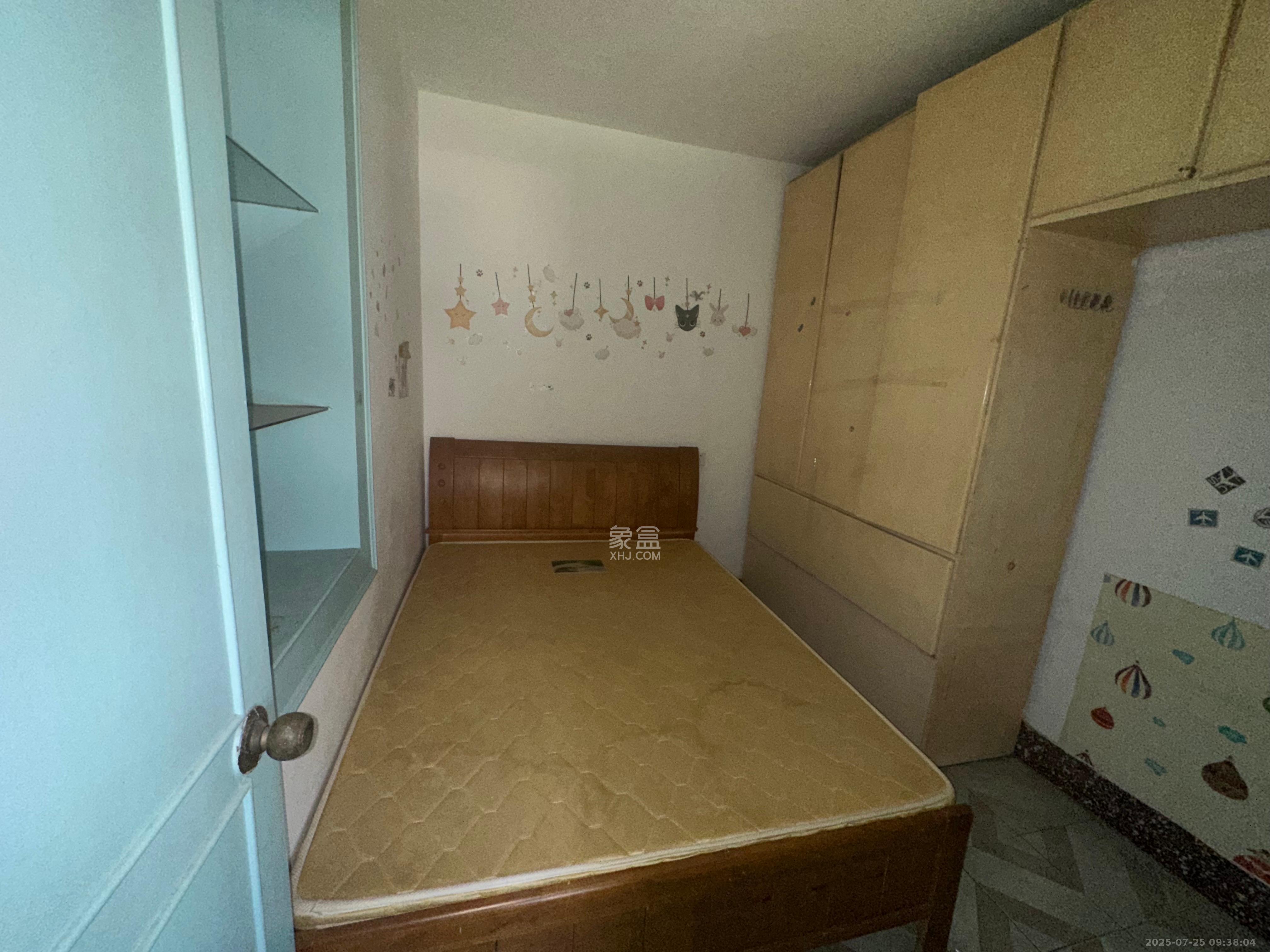 向韶村 3室1厅1卫 1200.0元/月 向韶村 3室1厅1卫 1200.0元/月室内图