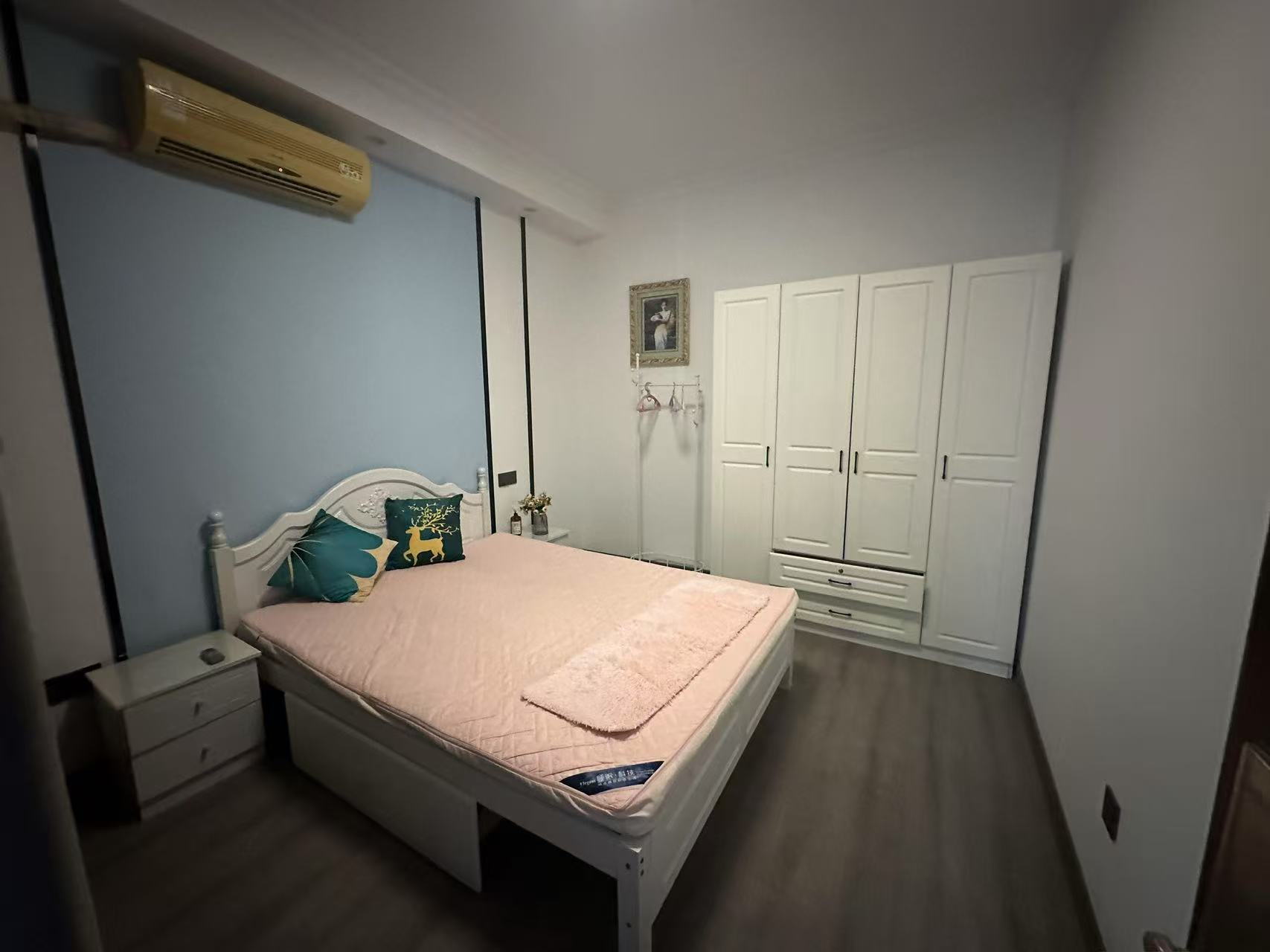 电信花苑(电信线路局家属区) 1室0厅0卫 1000.0元/月 电信花苑(电信线路局家属区) 1室0厅0卫 1000.0元/月室内图