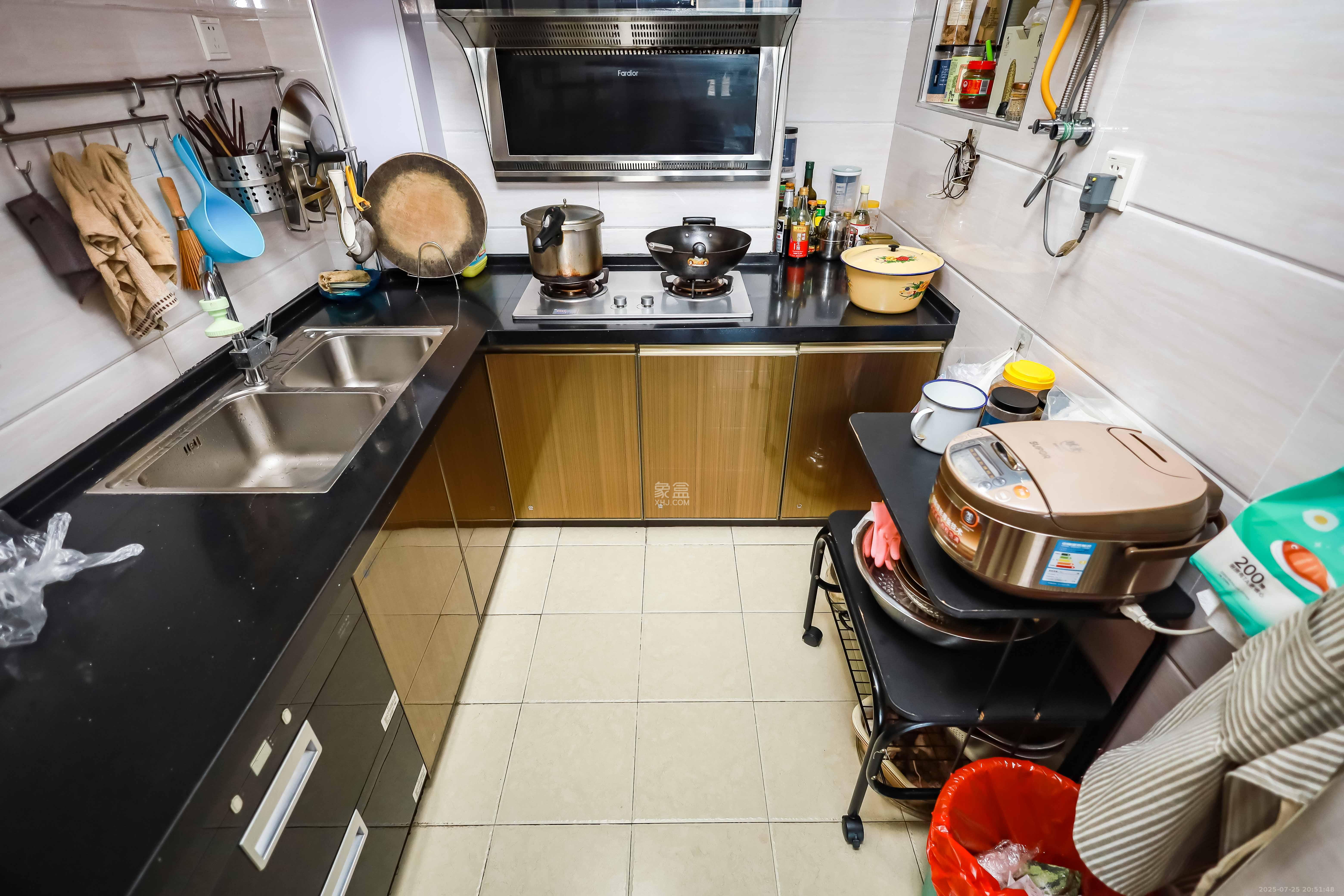 长房时代城 3室2厅1卫 95.0万 长房时代城 3室2厅1卫 95.0万厨房