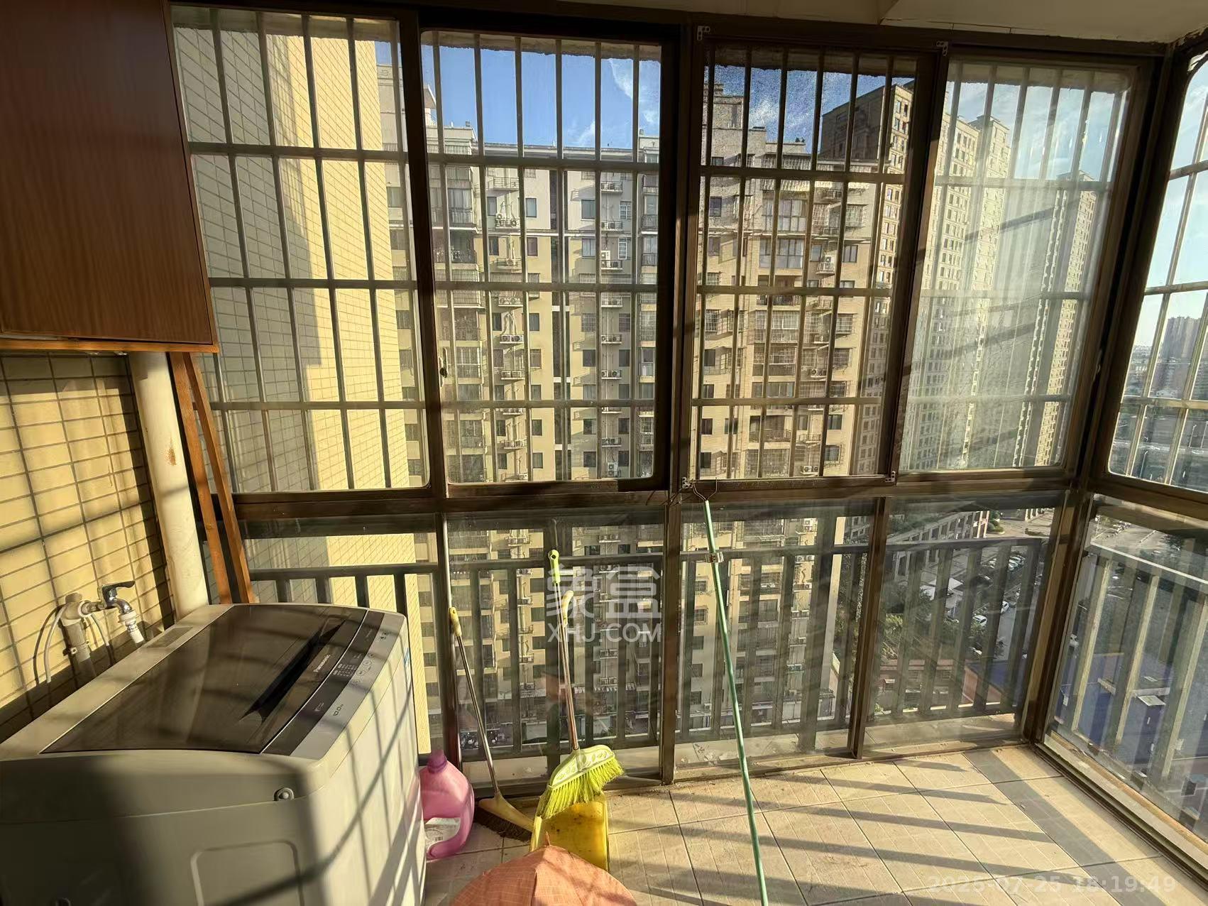 湘核佳苑  2室2厅1卫    2000.0元/月室内图