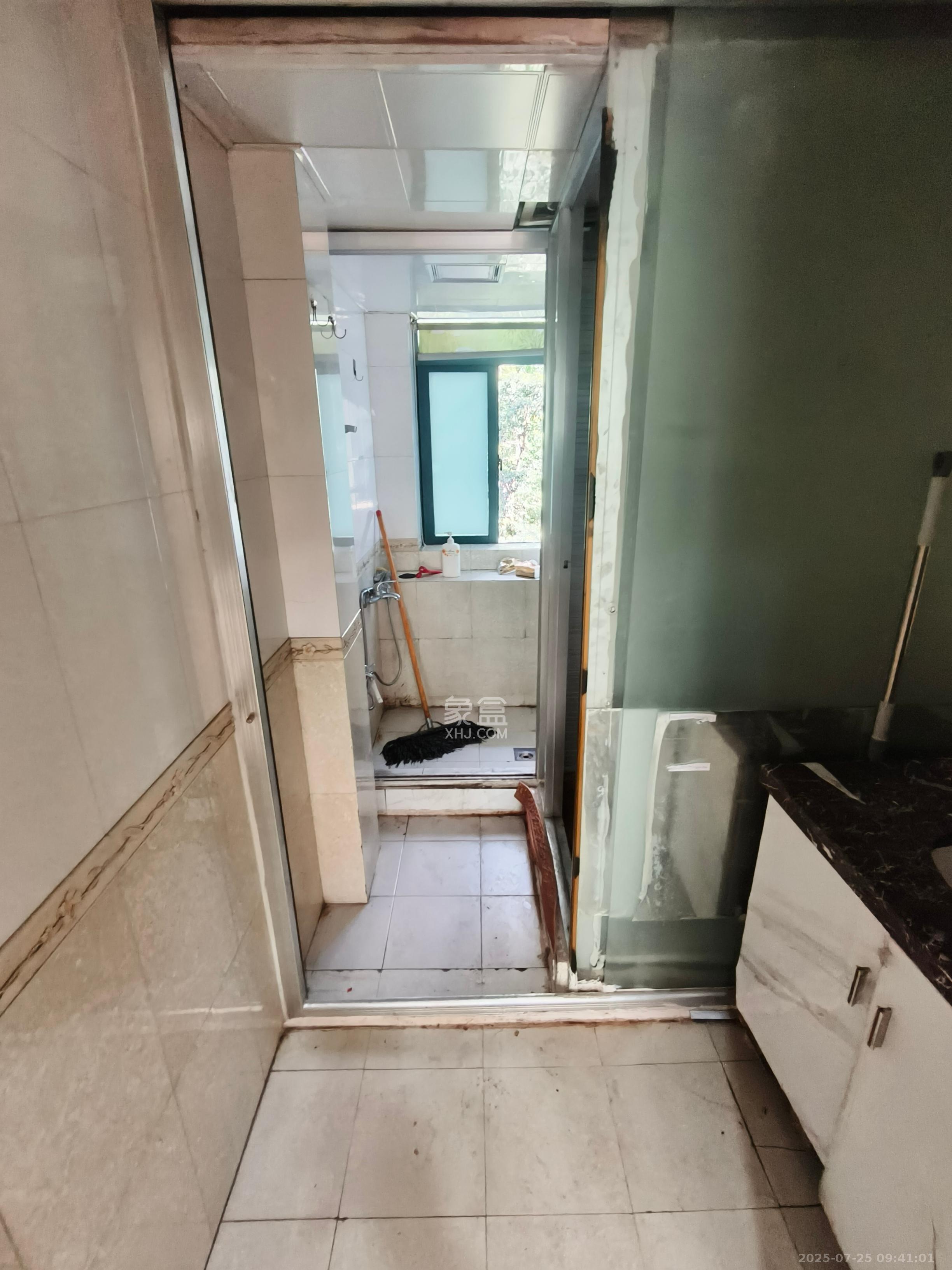 中江国际花城  3室2厅2卫    2800.0元/月室内图