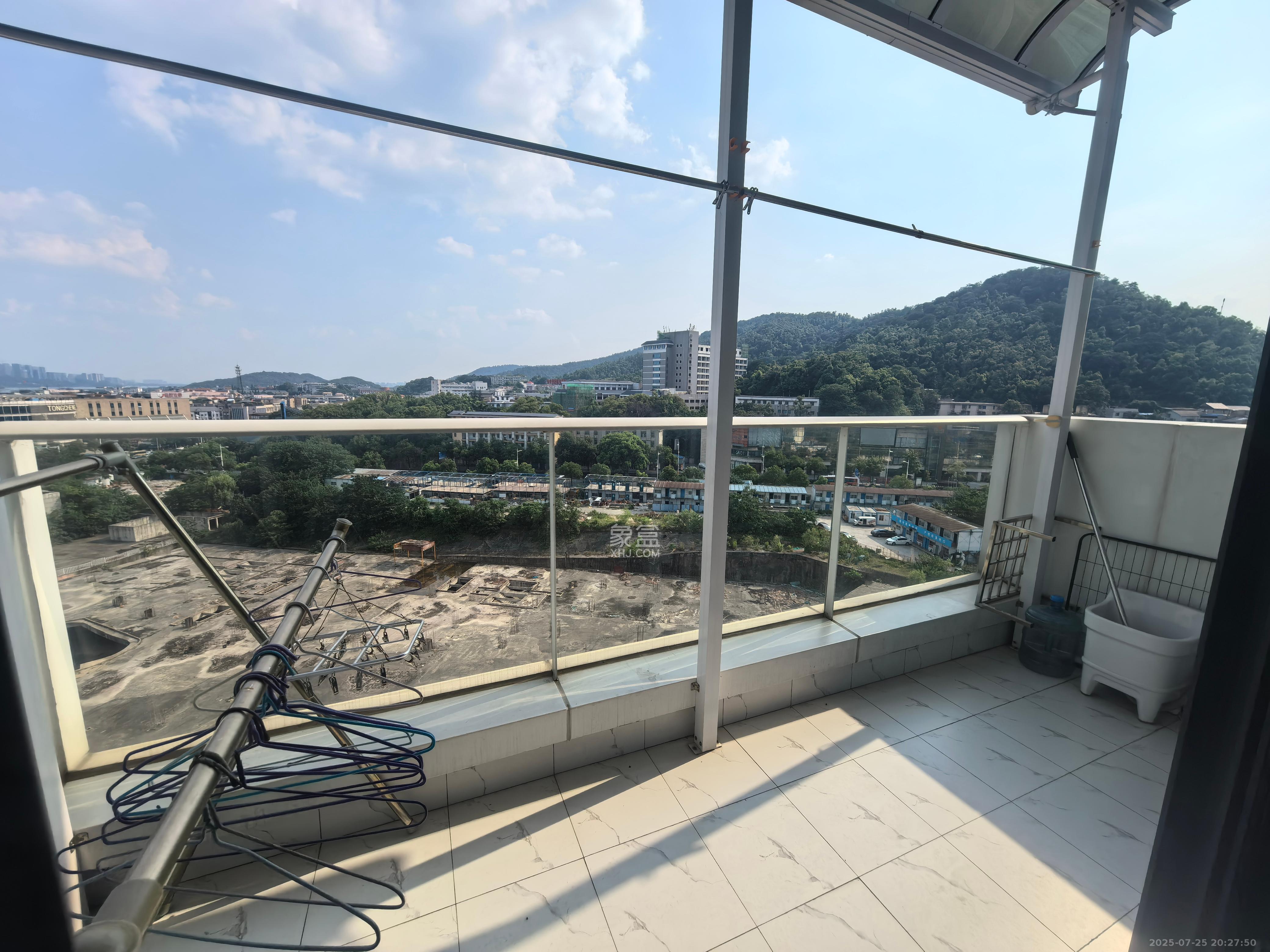樾山公馆湖湘中心  2室1厅2卫   3200.00元/月室内图
