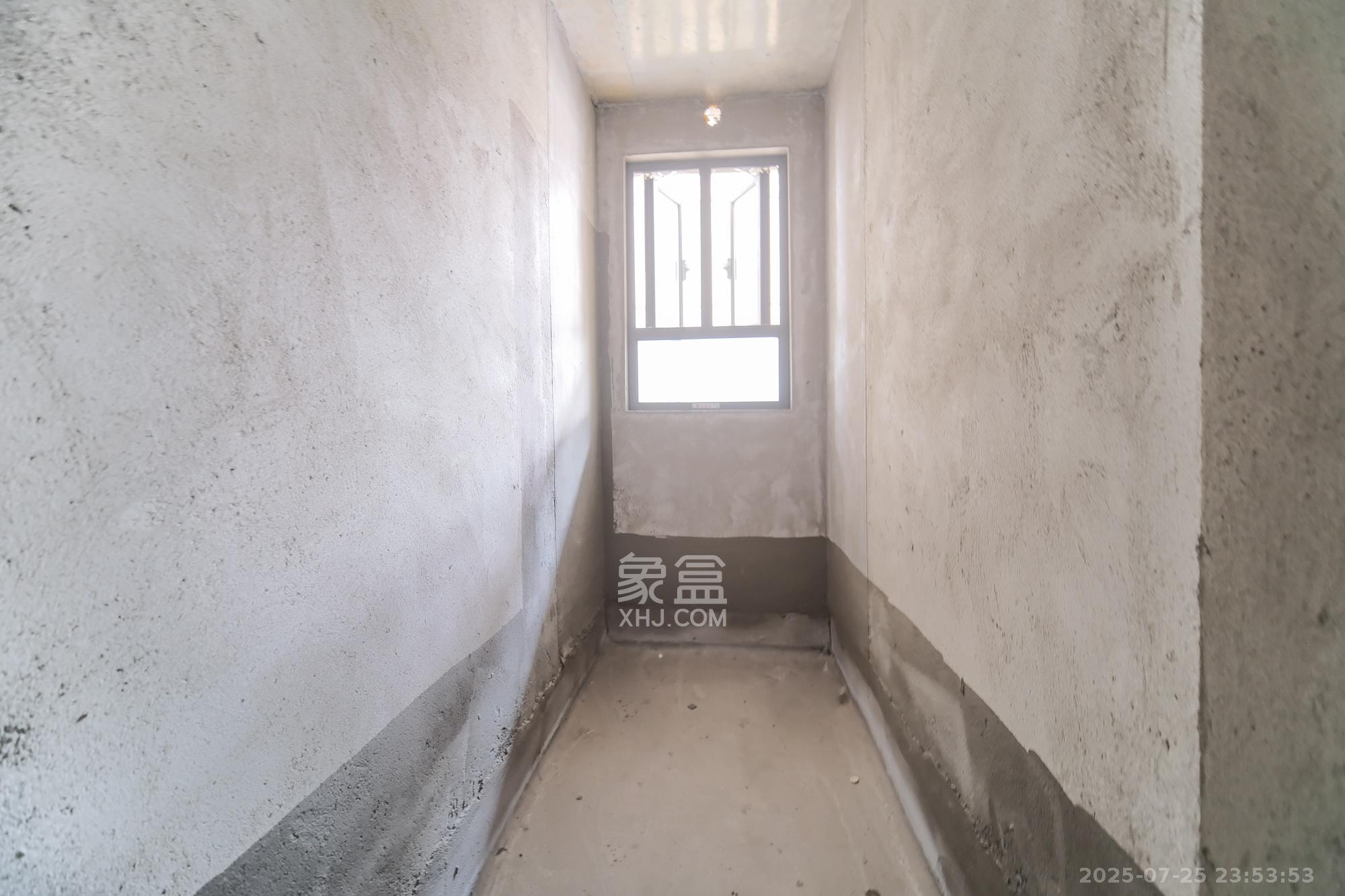 荣盛城 4室2厅2卫 78.0万 荣盛城 4室2厅2卫 78.0万卫生间