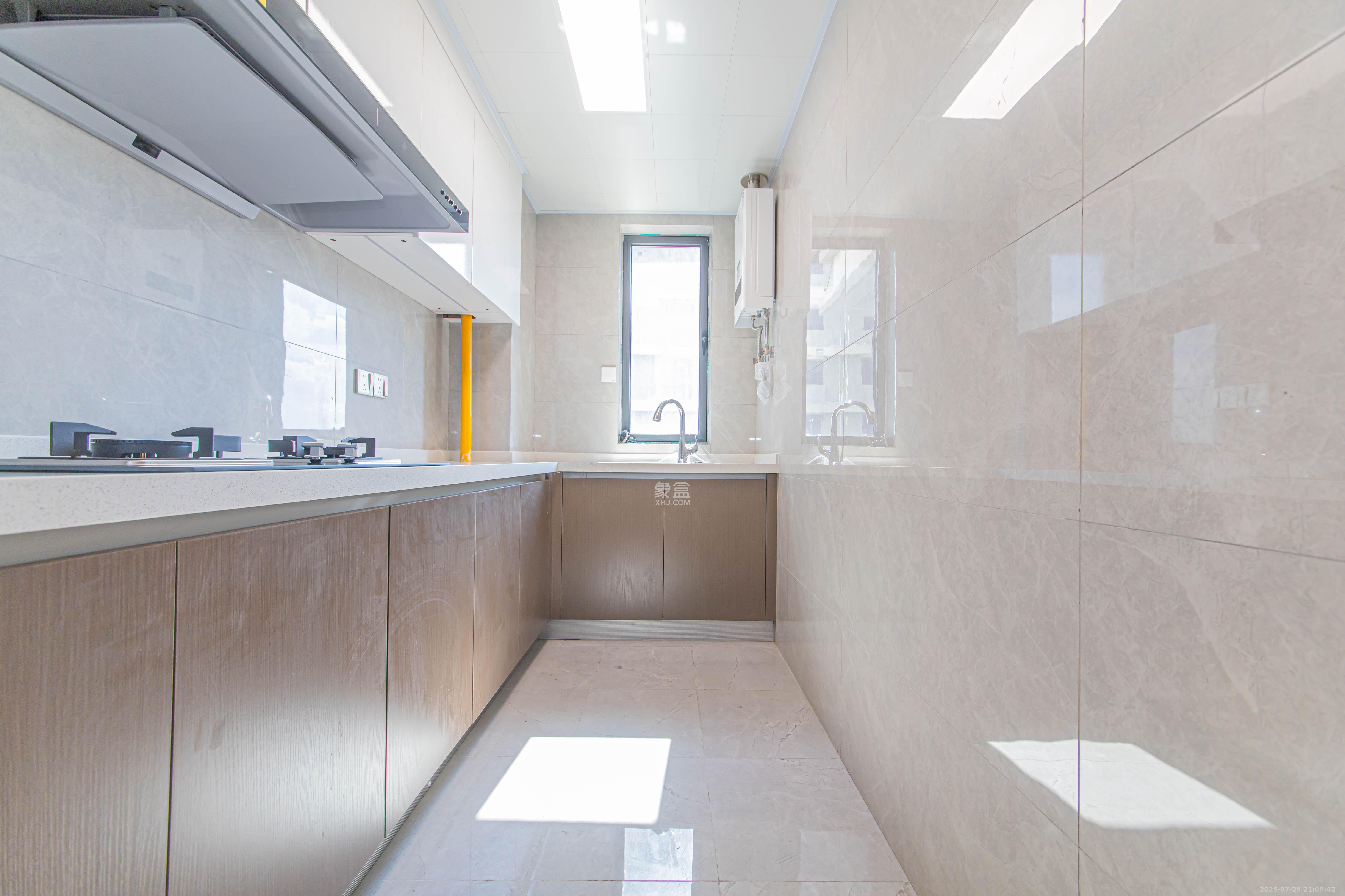 江悦和鸣 3室2厅2卫 209.80万 江悦和鸣 3室2厅2卫 209.80万厨房