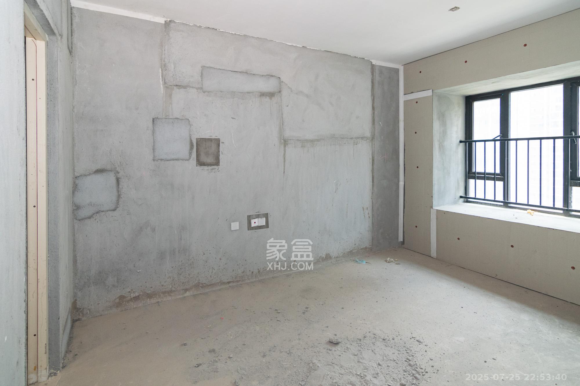 金辉优步学府 3室2厅2卫 65.0万 金辉优步学府 3室2厅2卫 65.0万卧室