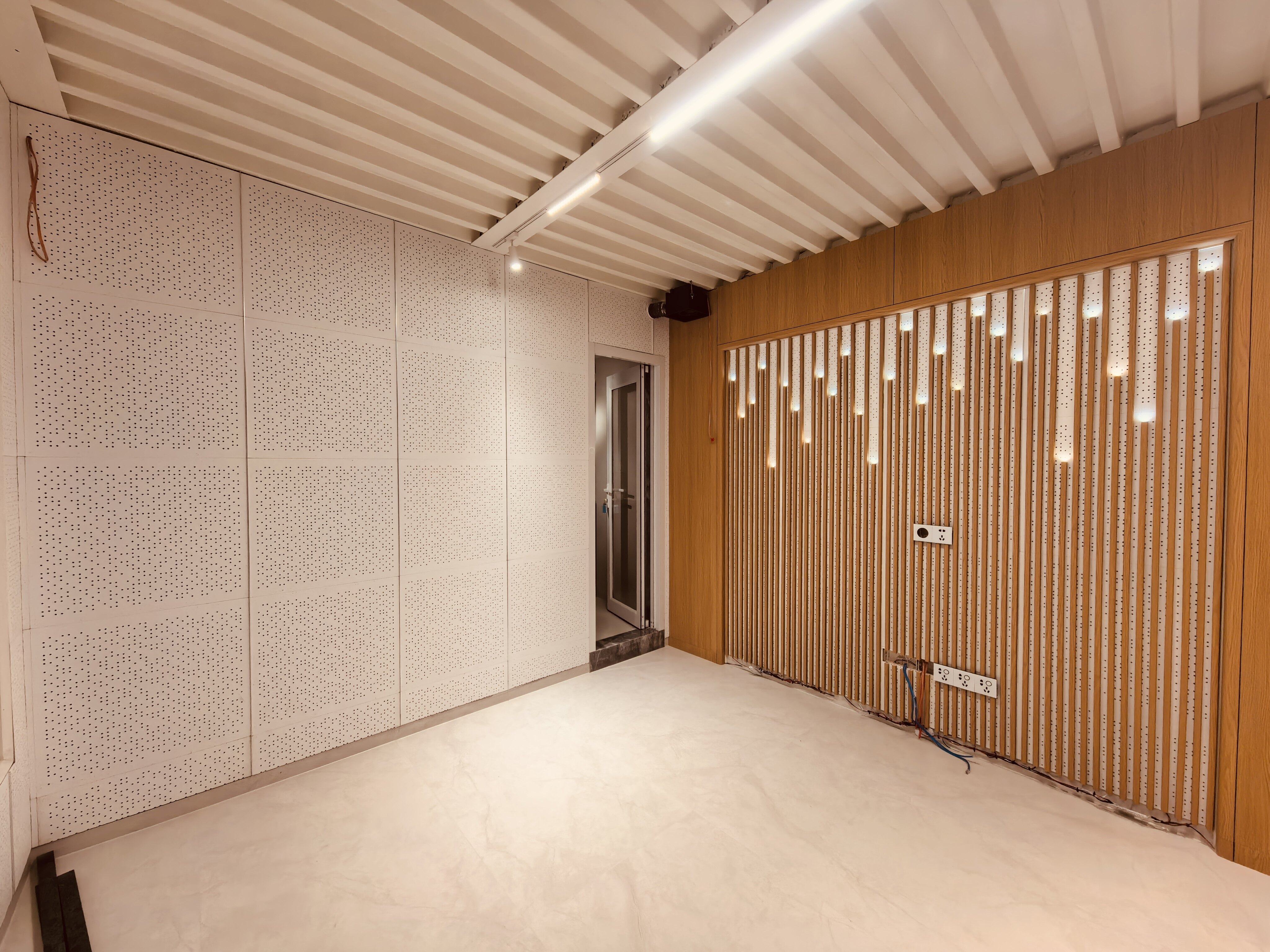 绿地领海广场 4室1厅1卫 15000.0元/月 绿地领海广场 4室1厅1卫 15000.0元/月室内图