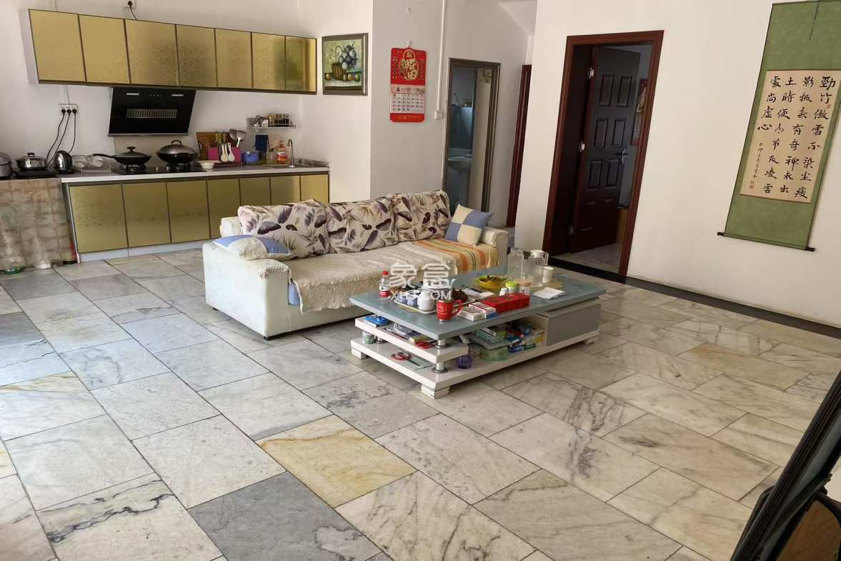 怡昌花园 3室2厅1卫 126.0万 怡昌花园 3室2厅1卫 126.0万客厅