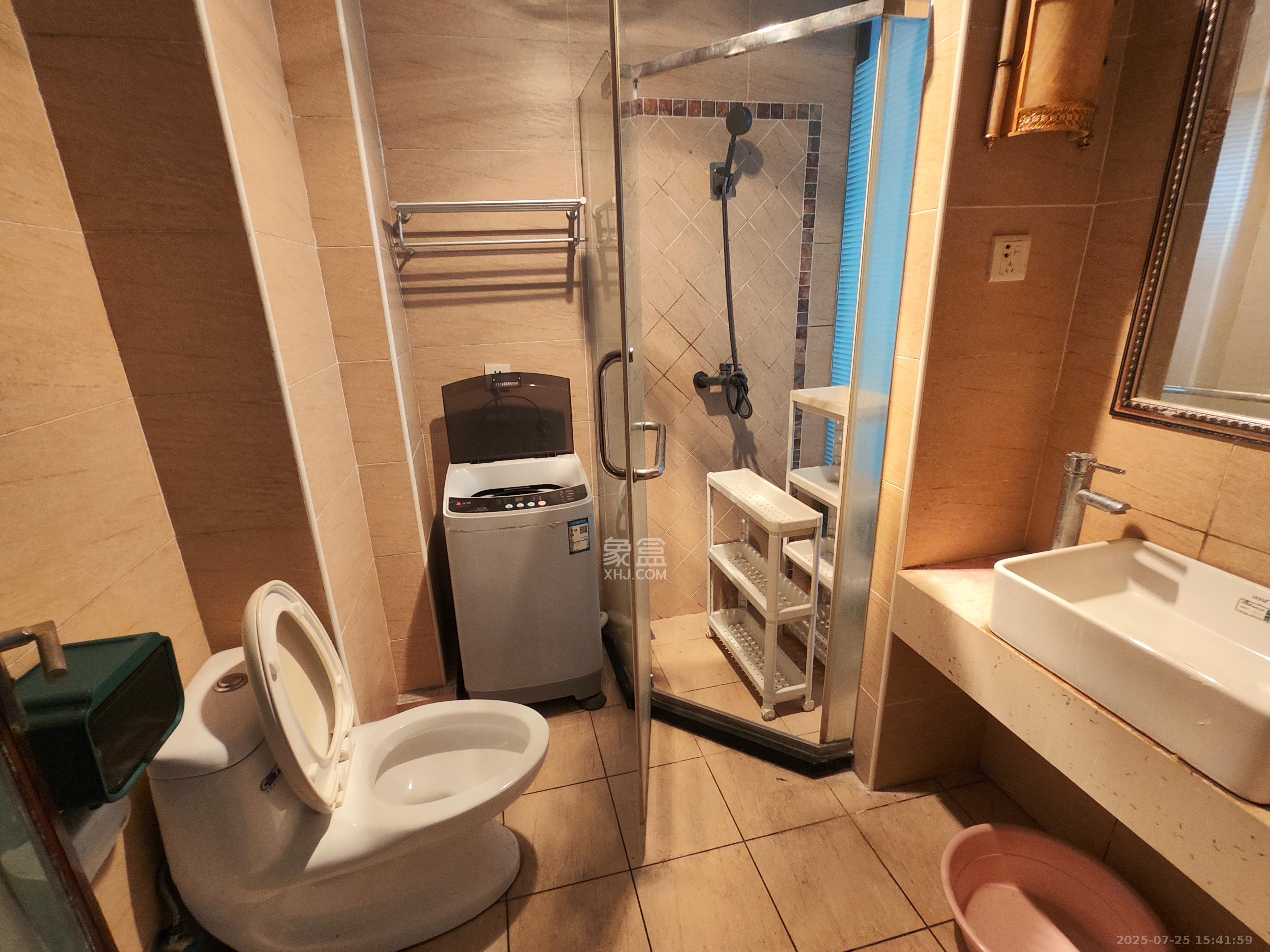 博林金谷  1室1厅1卫    1300.0元/月室内图