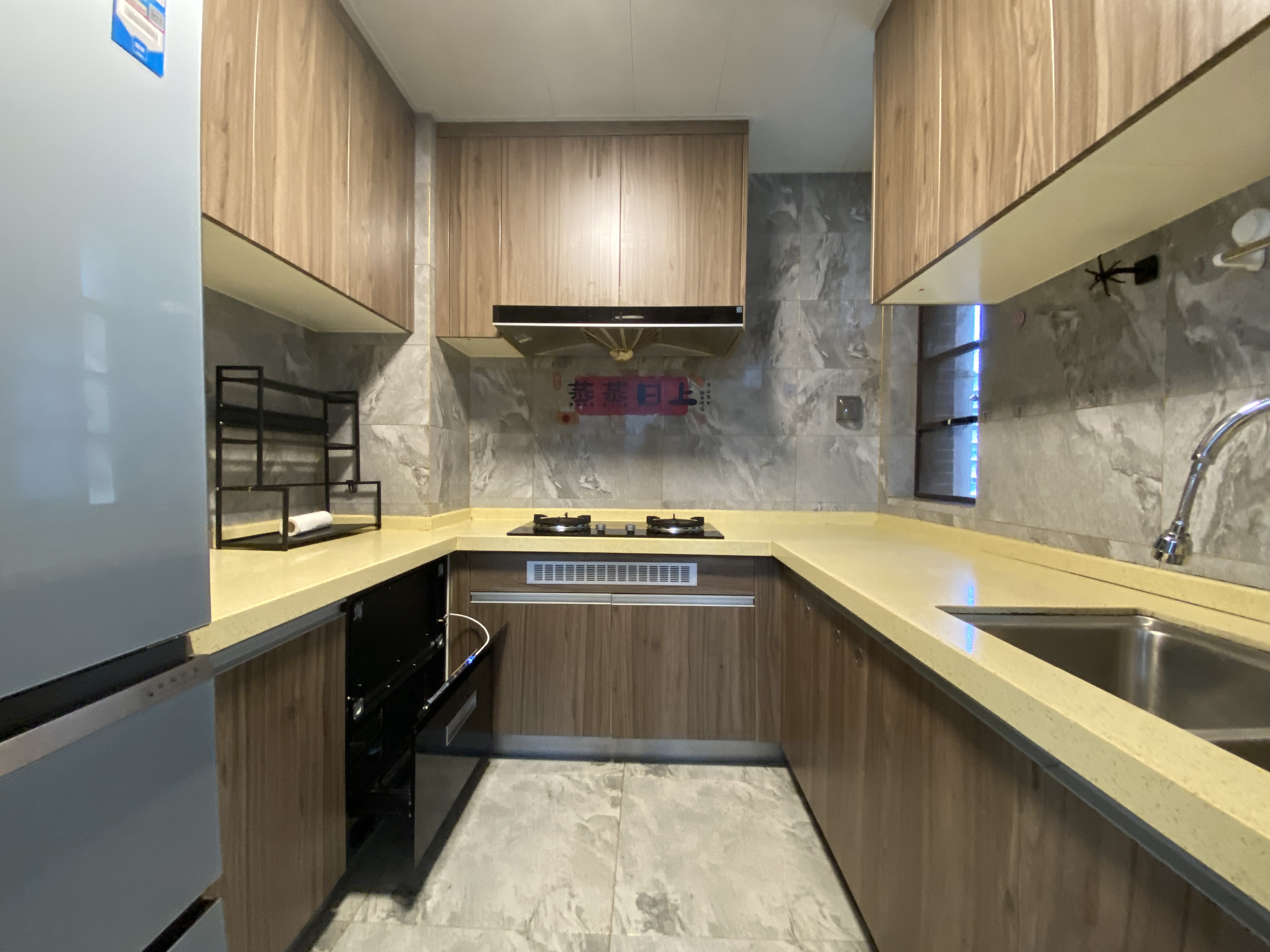 滨江海岸三期 3室2厅2卫 4200.0元/月 滨江海岸三期 3室2厅2卫 4200.0元/月室内图