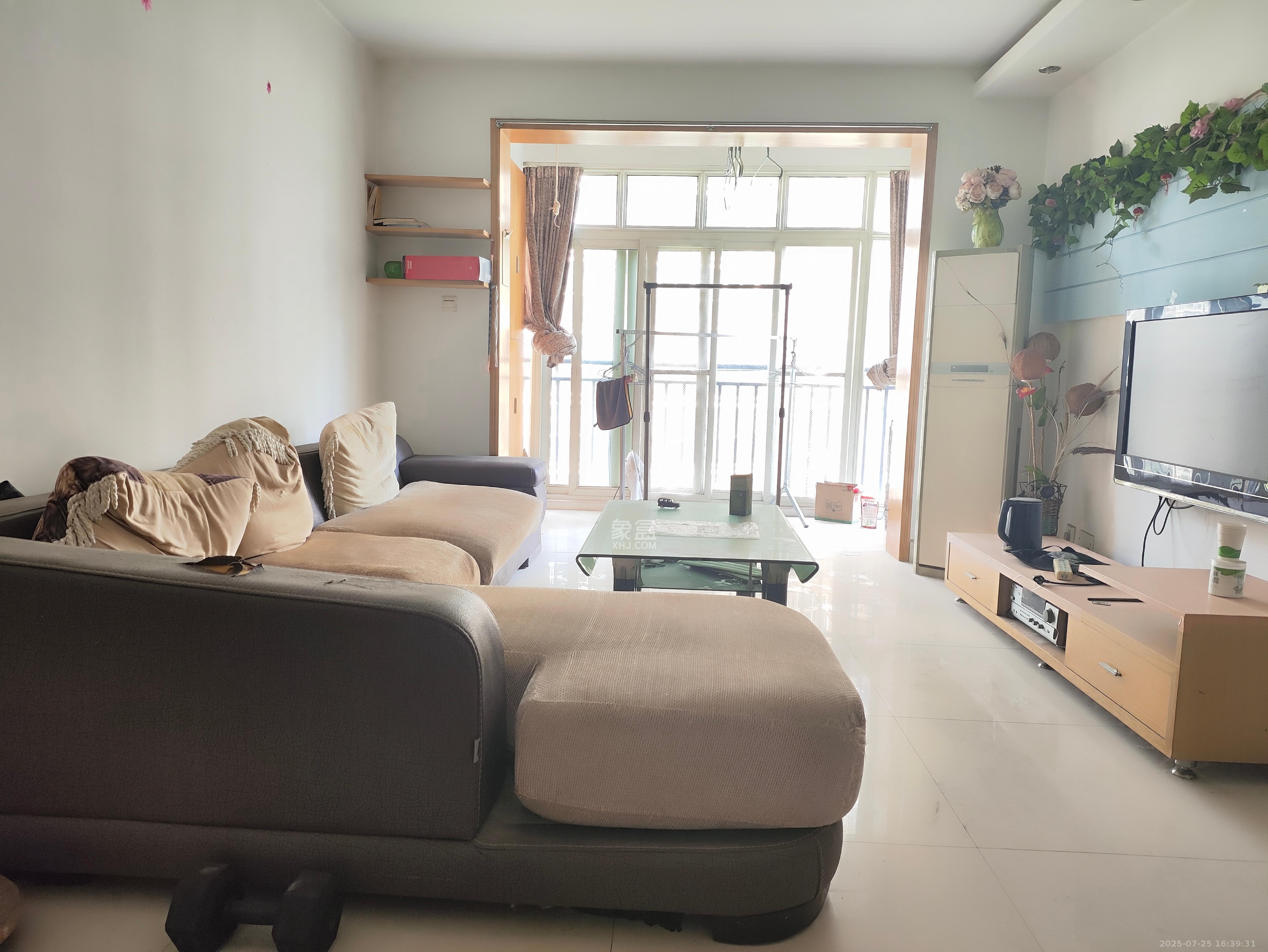 金碧文华 2室2厅1卫 1900.0元/月 金碧文华 2室2厅1卫 1900.0元/月室内图