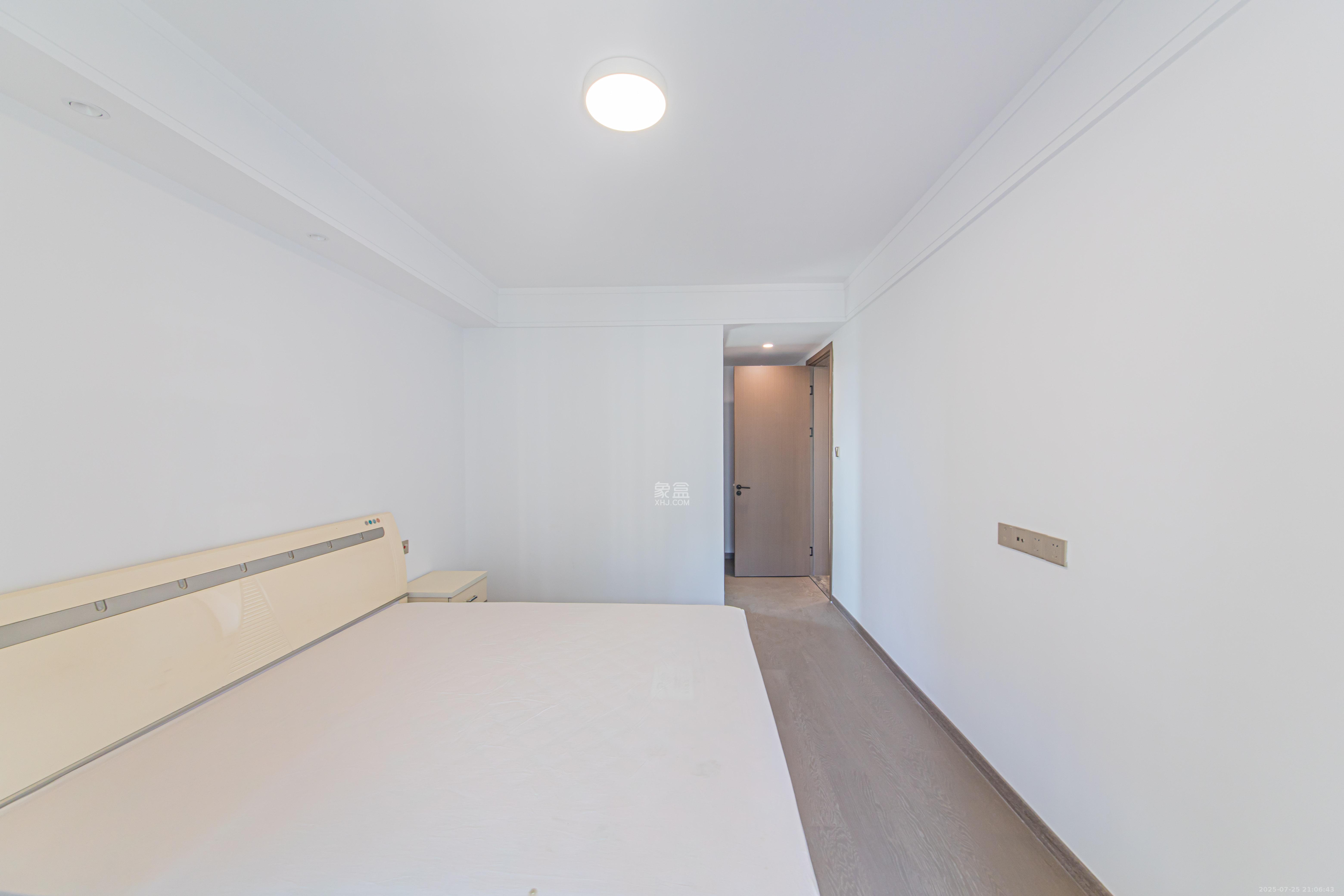 江悦和鸣 3室2厅2卫 209.80万 江悦和鸣 3室2厅2卫 209.80万卧室