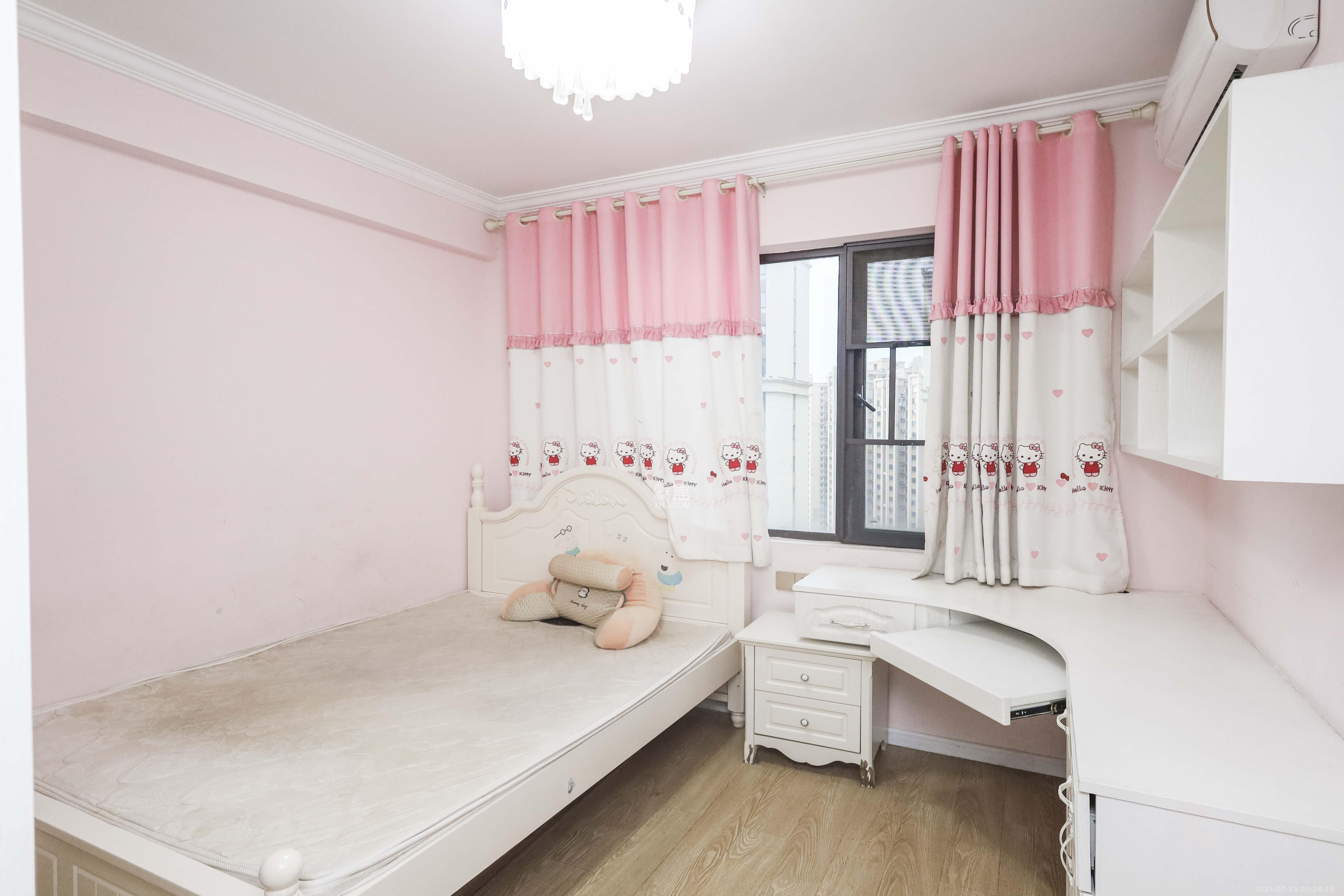 和泓梅溪四季  5室2厅2卫    3900.0元/月室内图