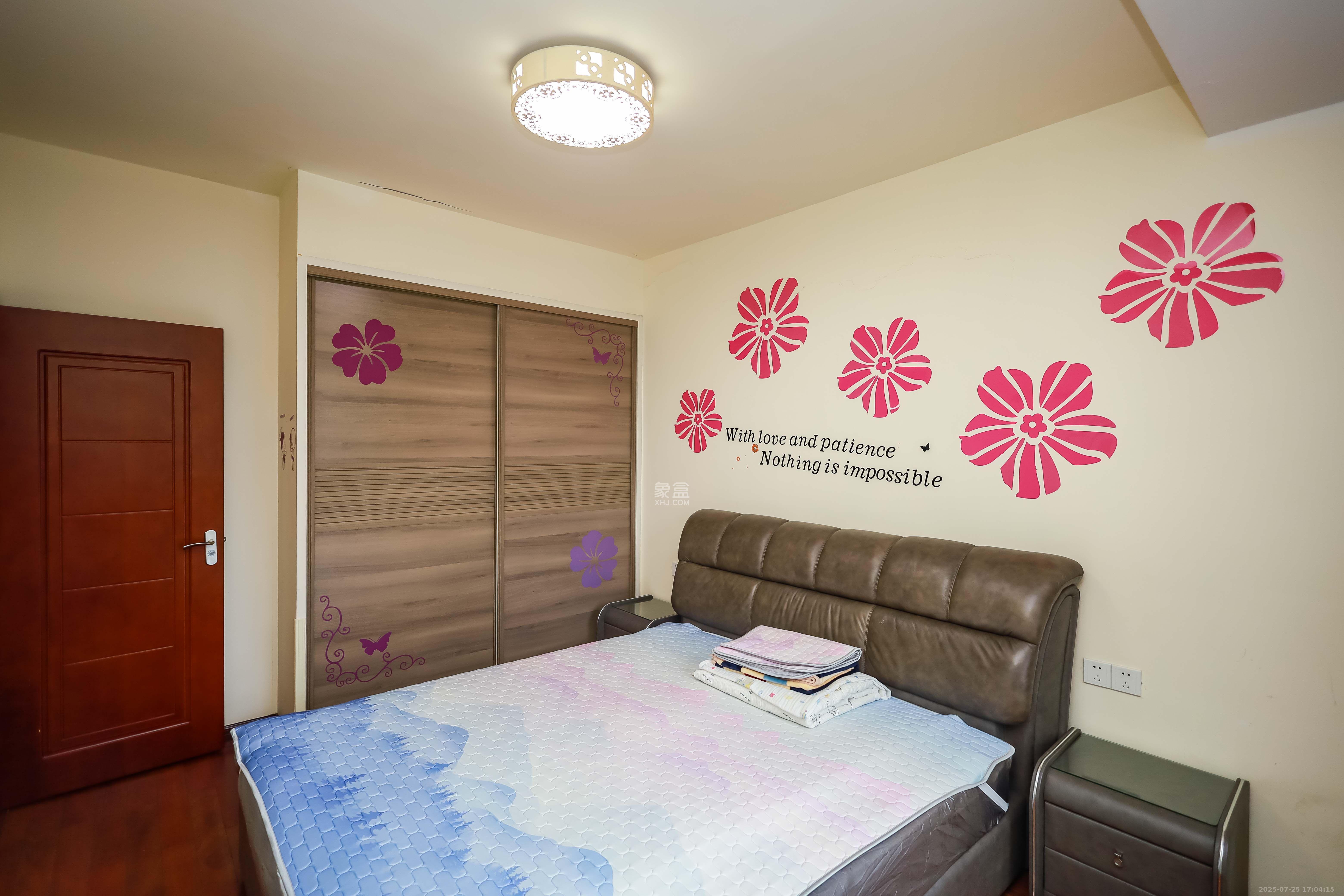 长房时代城  3室2厅1卫    2800.0元/月室内图