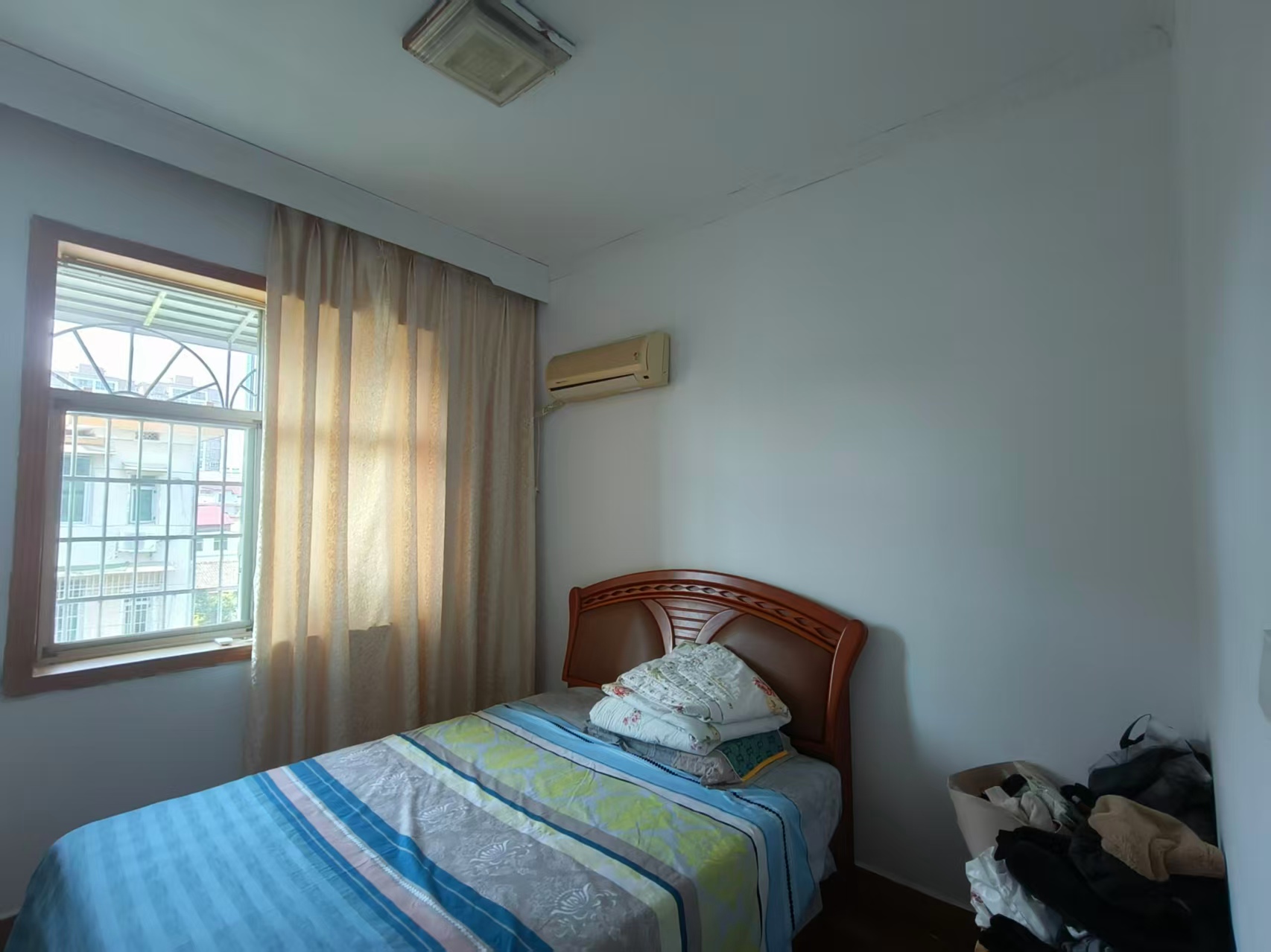 中心医院家属区 3室2厅1卫 1680.0元/月 中心医院家属区 3室2厅1卫 1680.0元/月室内图